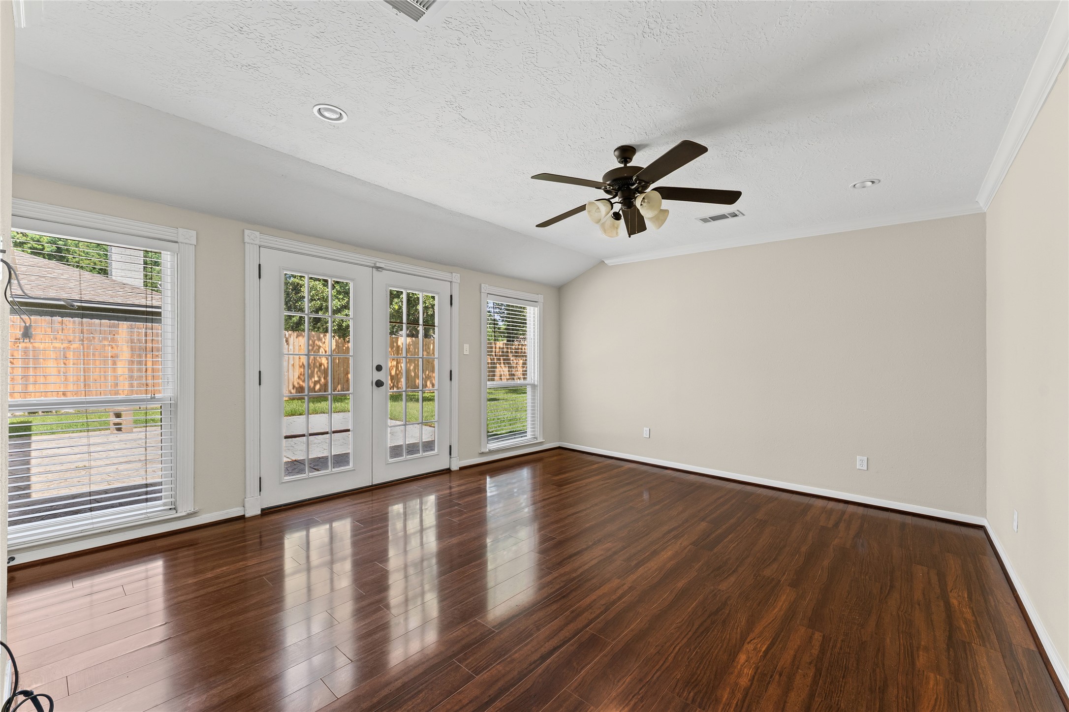 3202 Greenham Court Property Photo 7