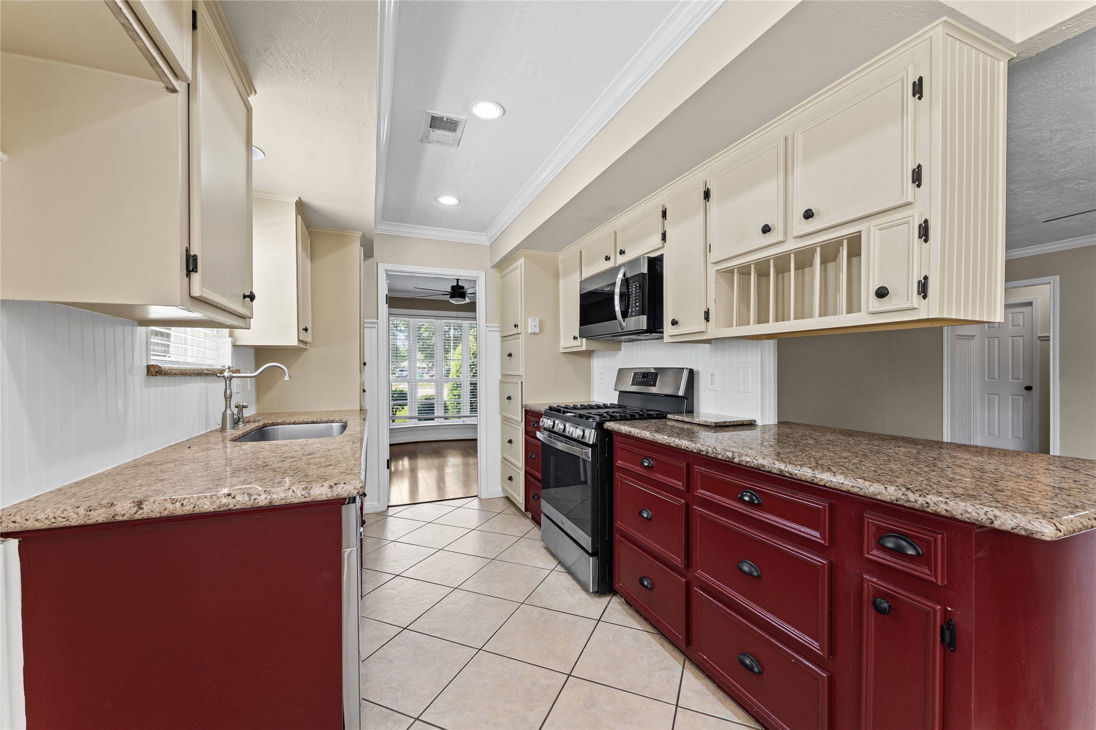 3202 Greenham Court Property Photo 9