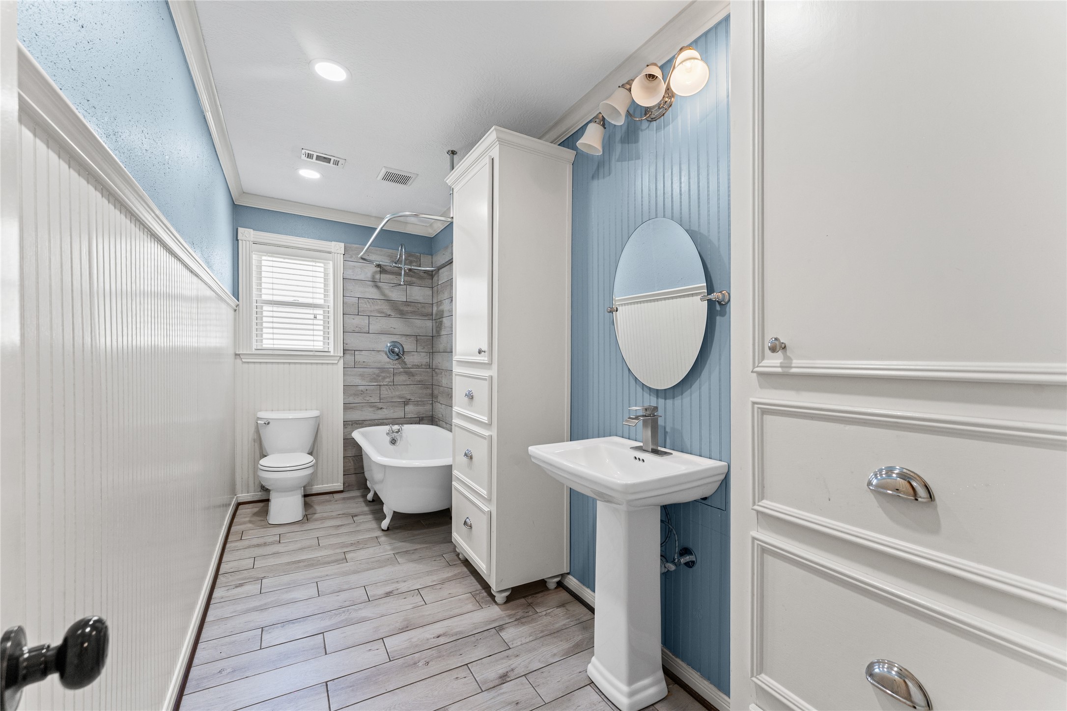 3202 Greenham Court Property Photo 14