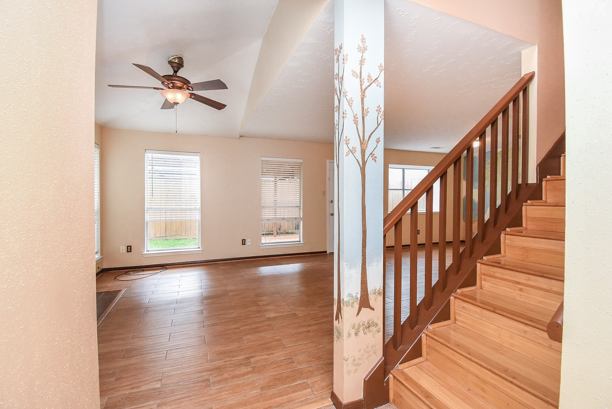 7822 Greenedge Drive Property Photo 2