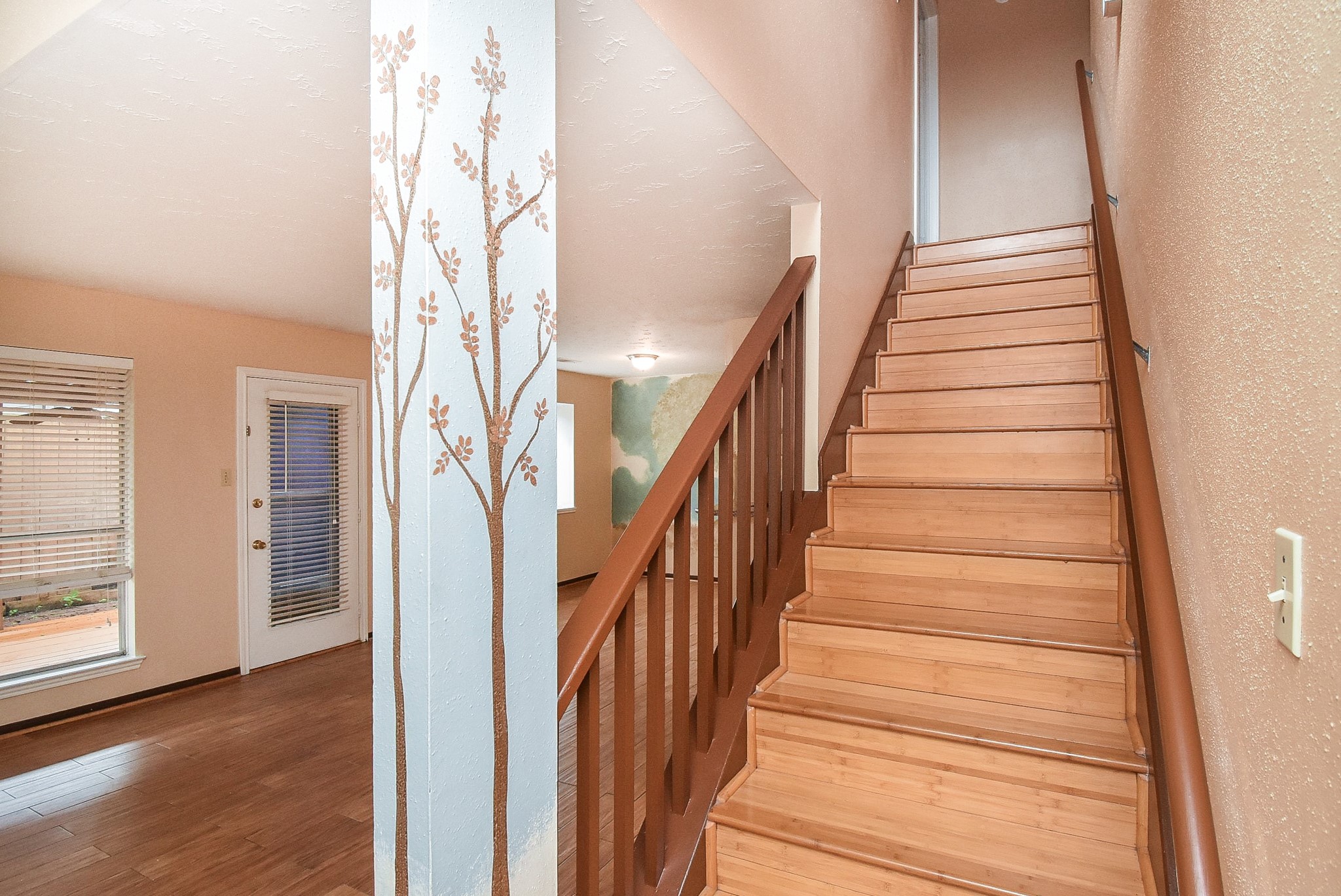 7822 Greenedge Drive Property Photo 8