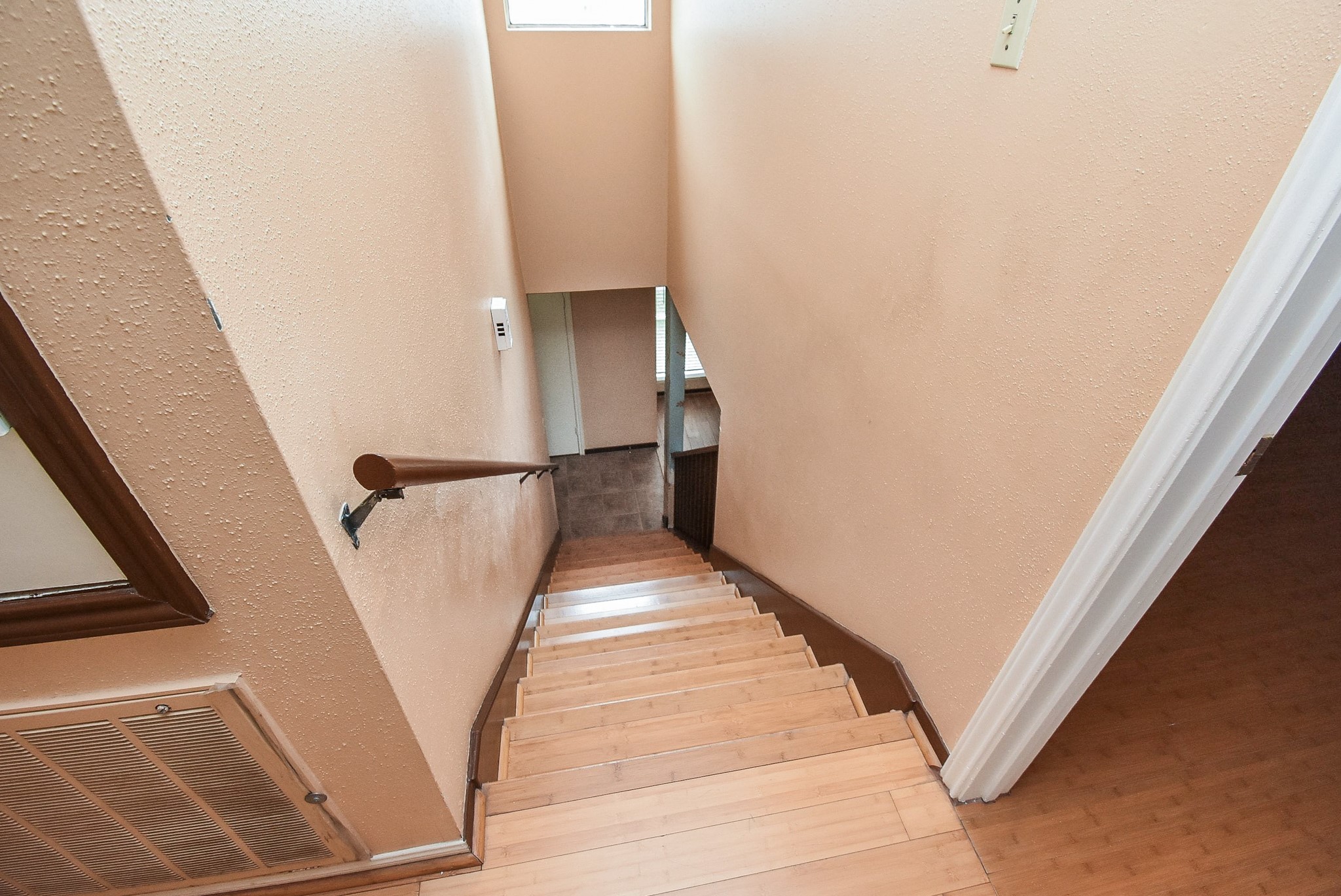 7822 Greenedge Drive Property Photo 9