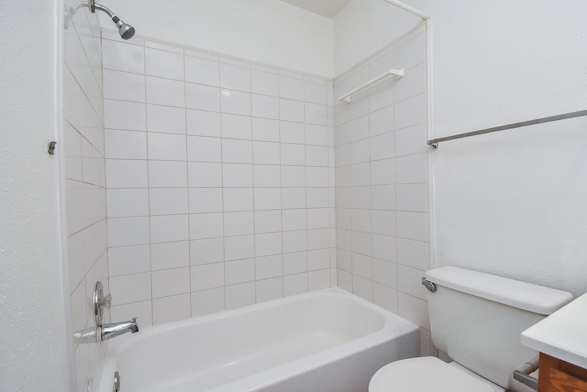 7822 Greenedge Drive Property Photo 12