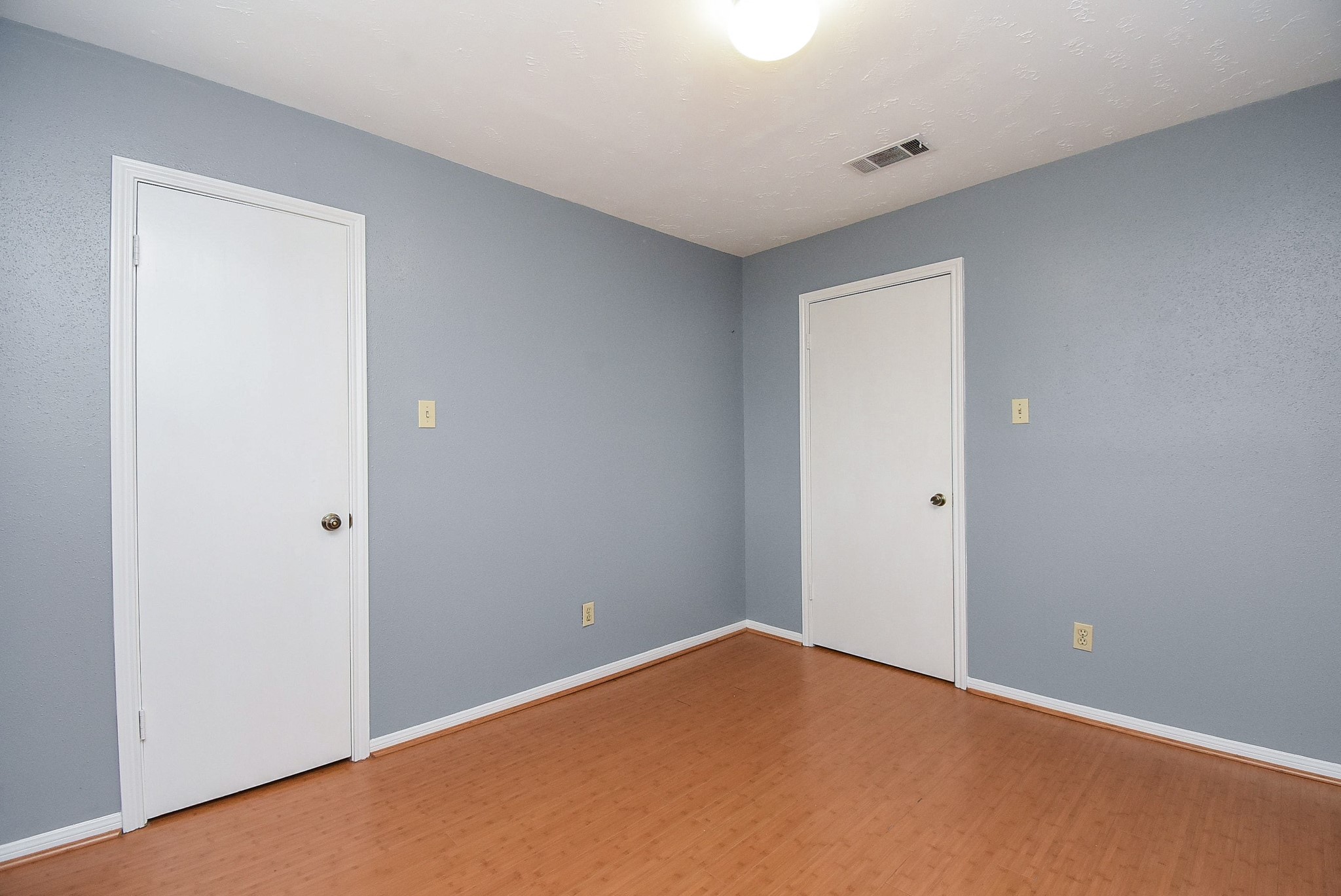 7822 Greenedge Drive Property Photo 16
