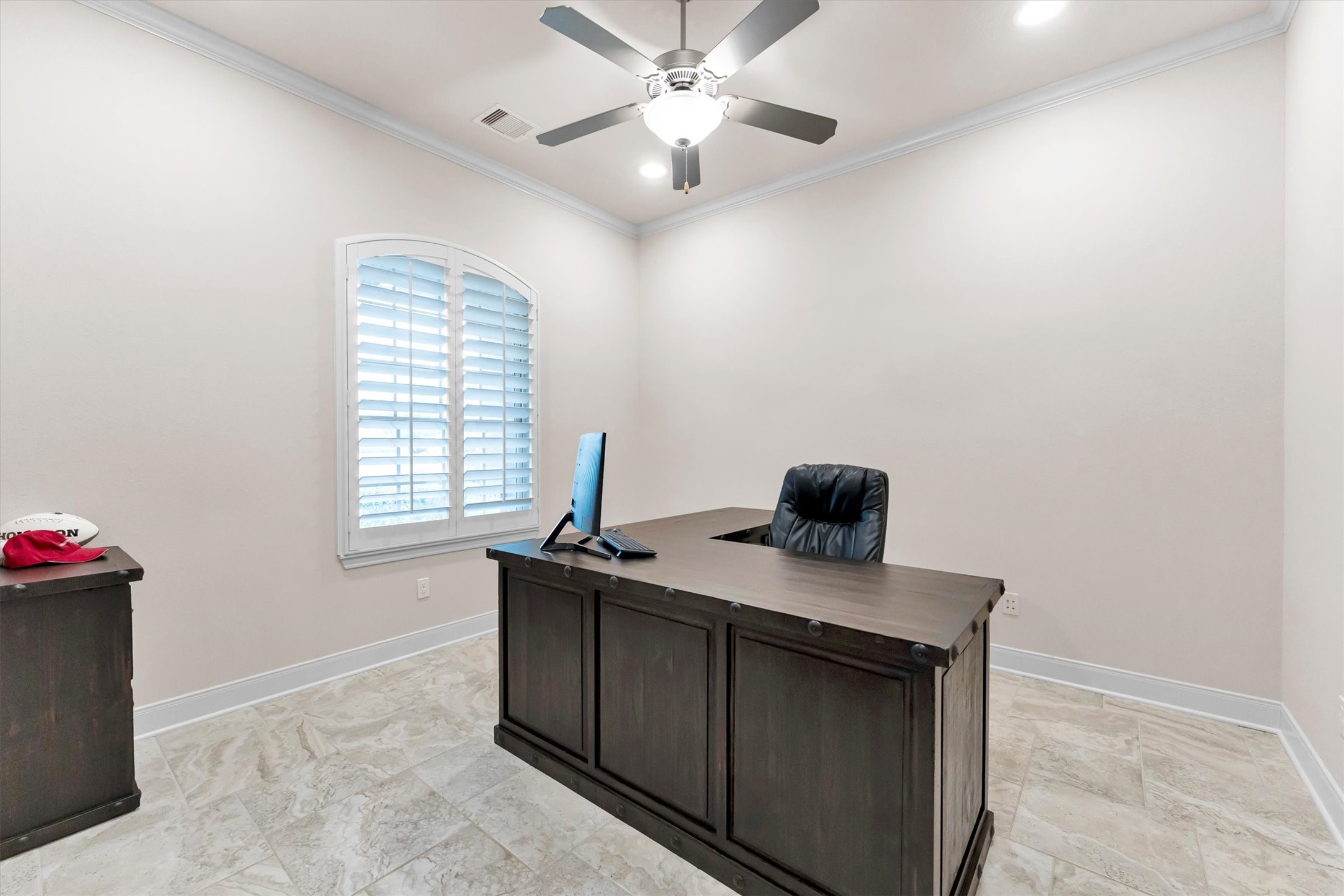 1735 Opal Trail Property Photo 9