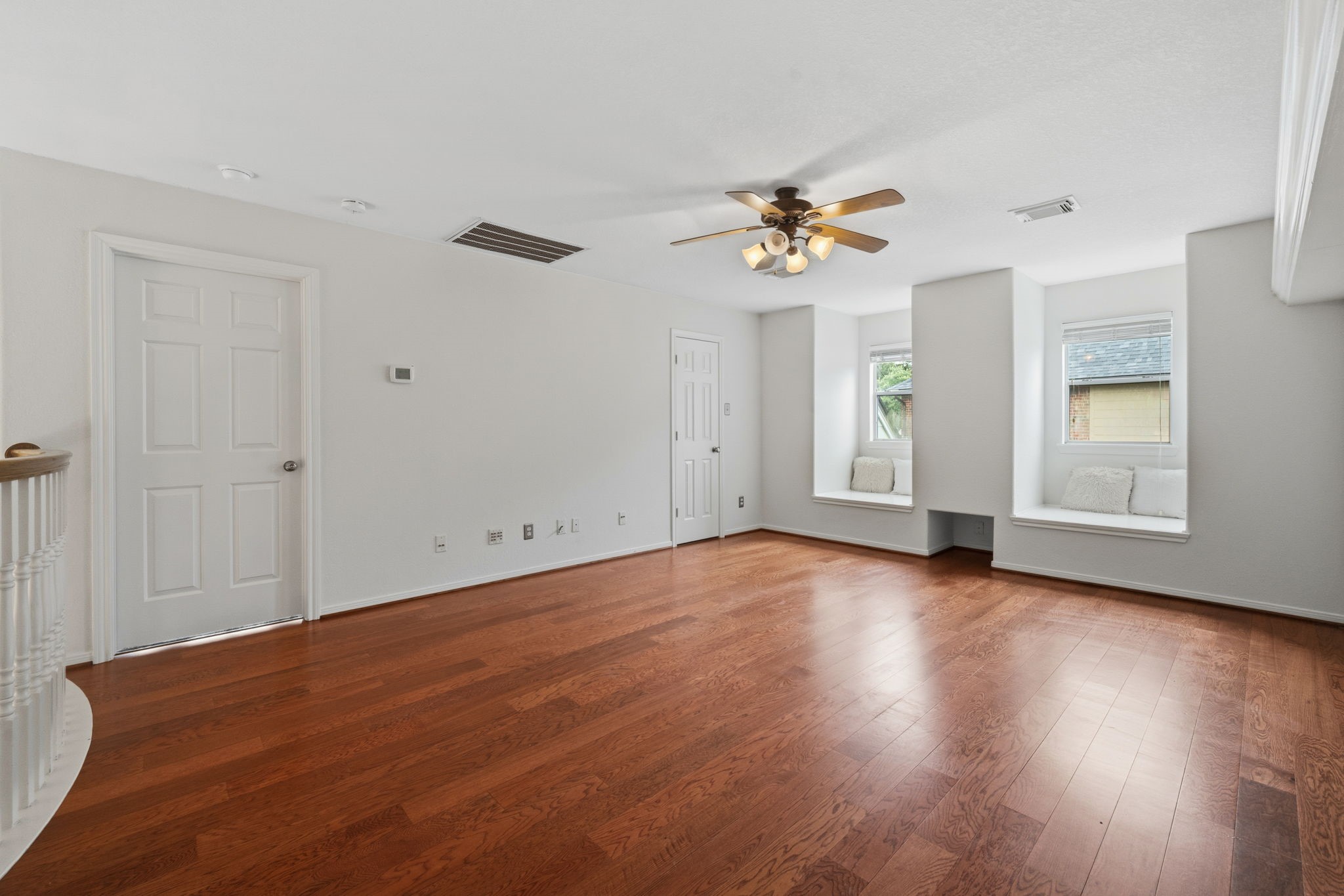 8026 Trophy Place Drive Property Photo 26