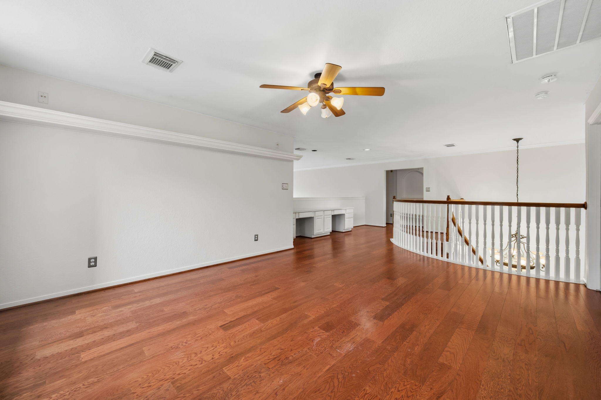 8026 Trophy Place Drive Property Photo 27