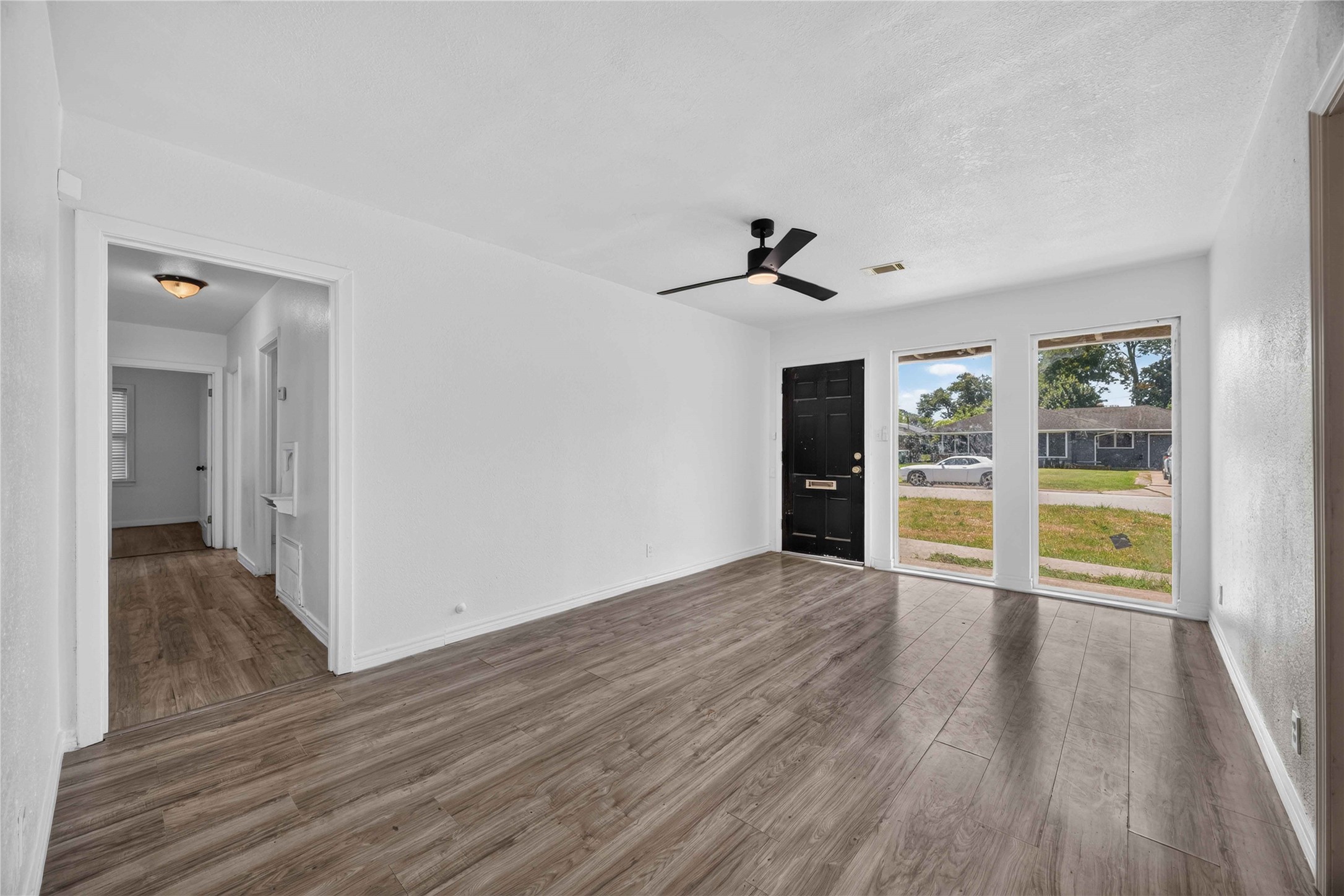6207 Heron Drive Property Photo 2