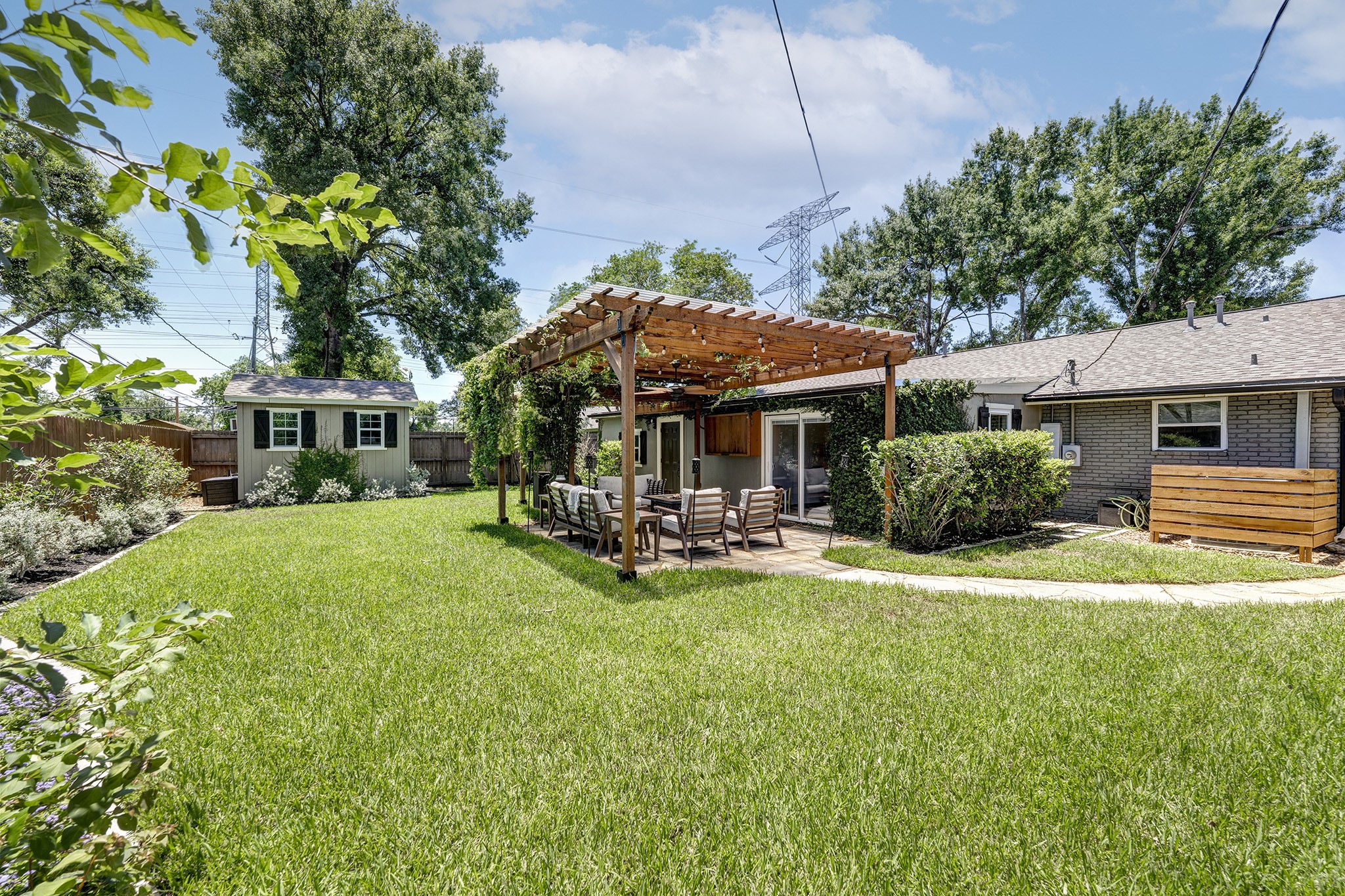 3006 Helberg Road Property Photo 3