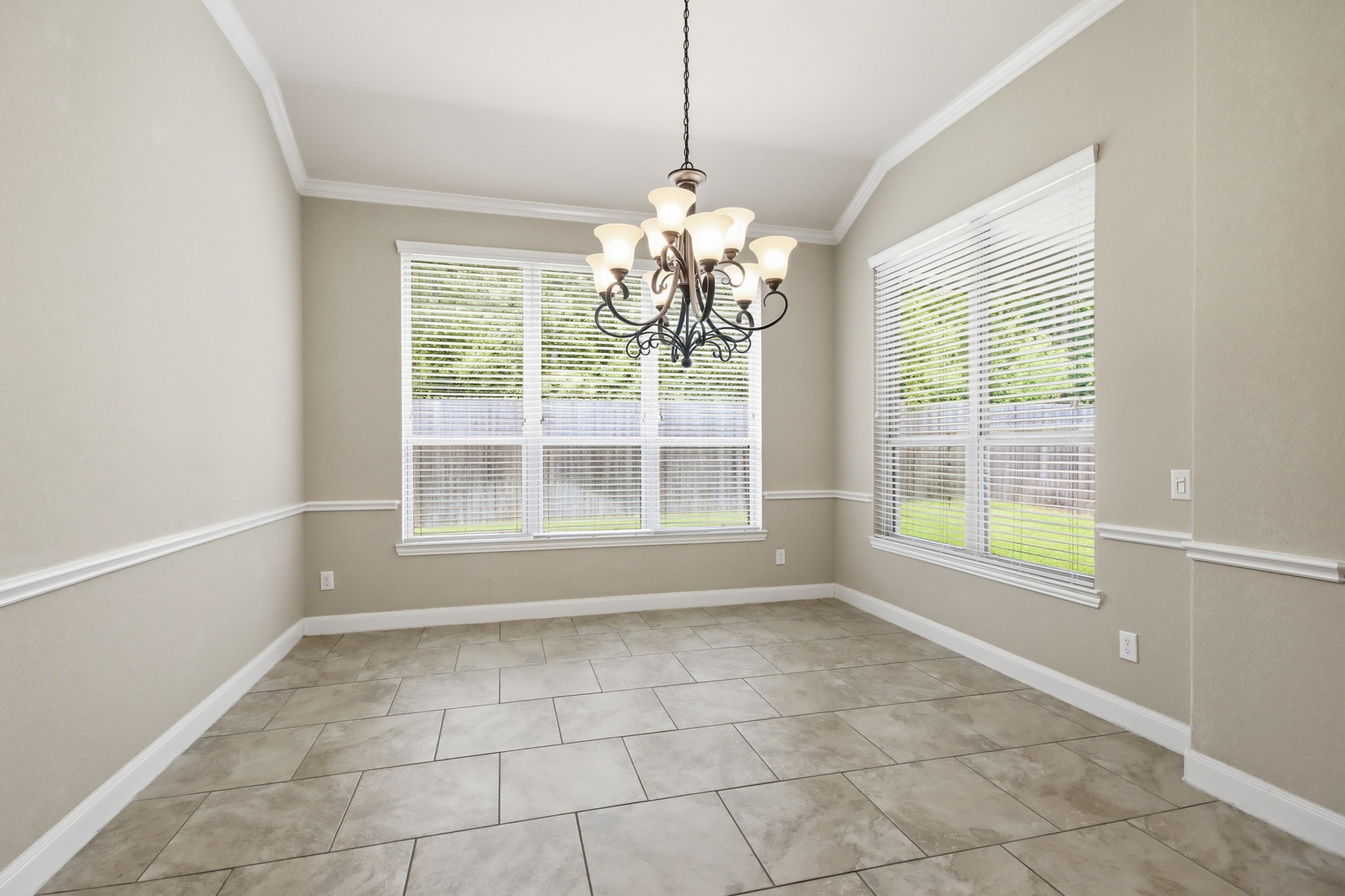 25235 Denton Trace Drive Property Photo 6