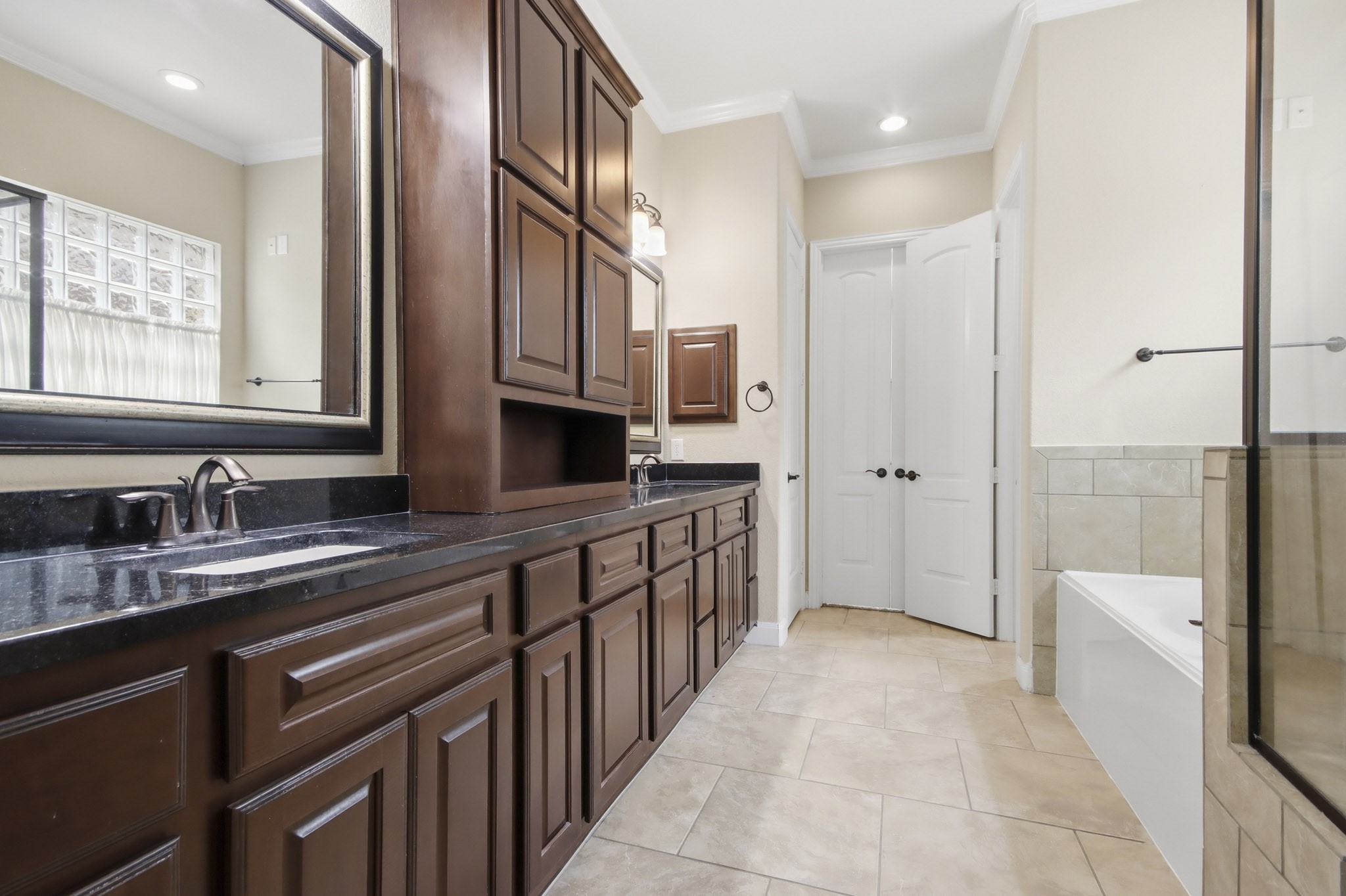 25235 Denton Trace Drive Property Photo 13
