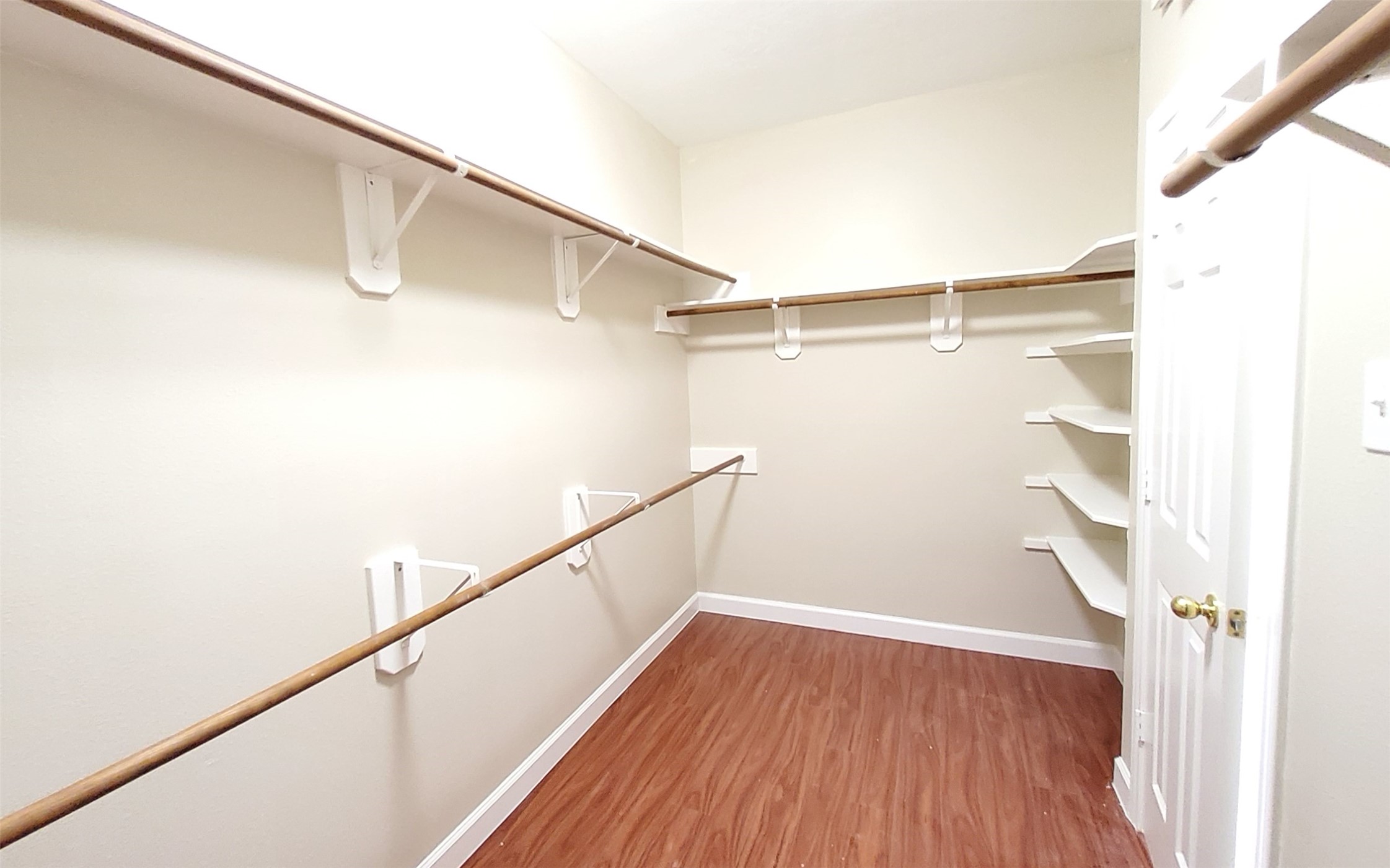 2707 Sun Beam Court Property Photo 13
