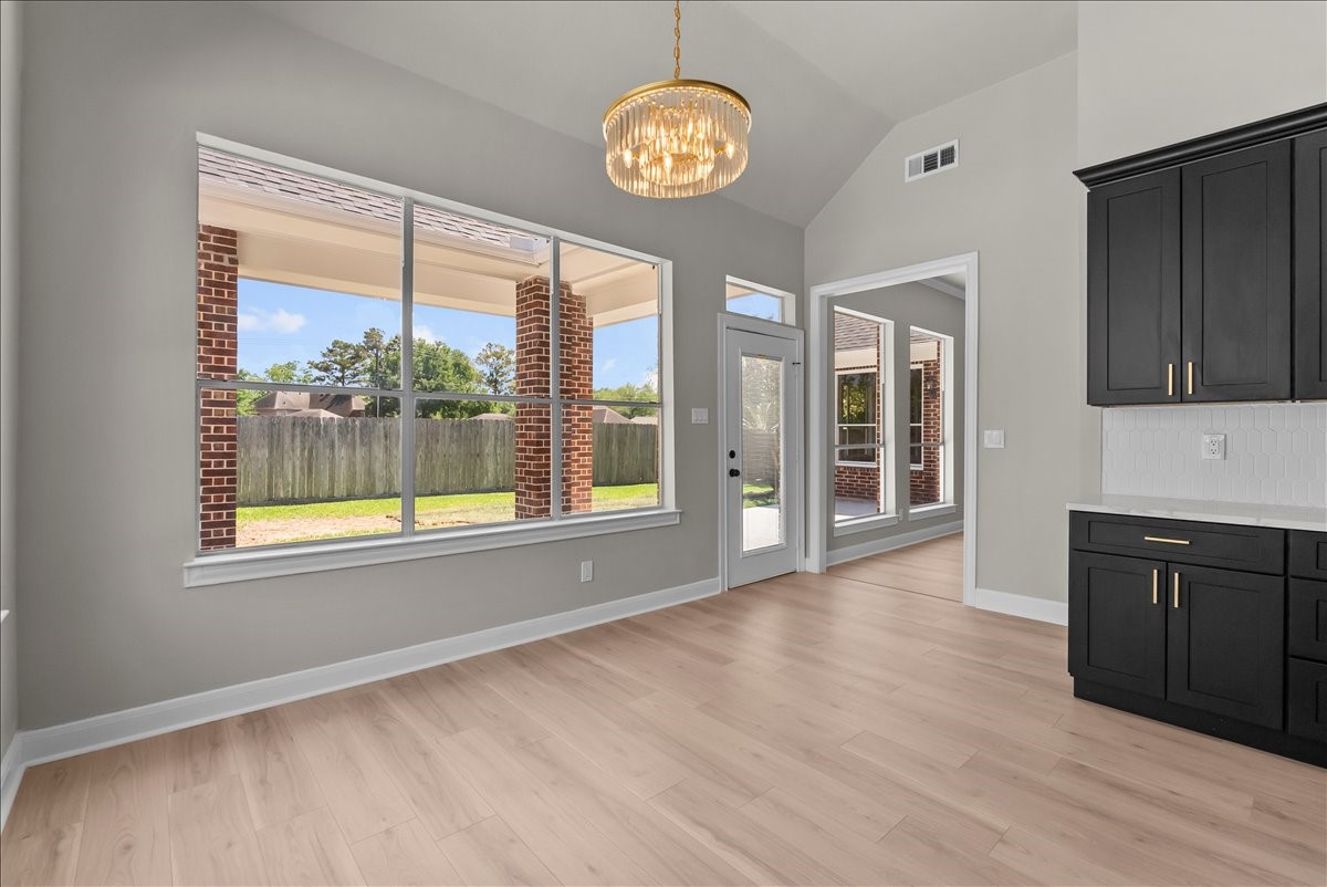 1806 Winter Knoll Way Property Photo 13