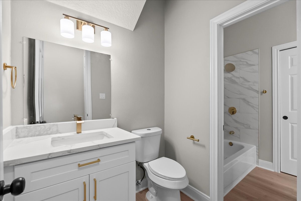1806 Winter Knoll Way Property Photo 25