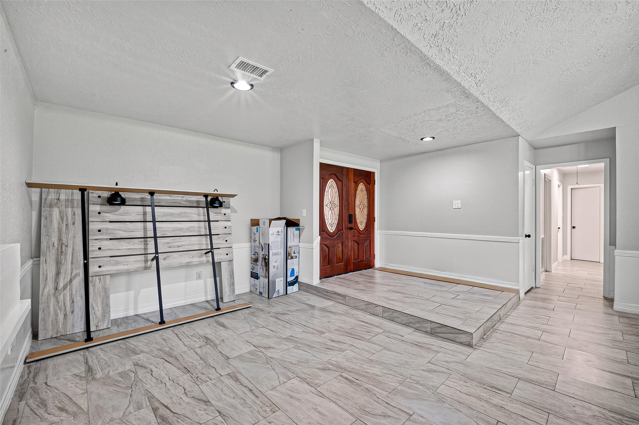 1446 Castle Glen Drive Property Photo 11