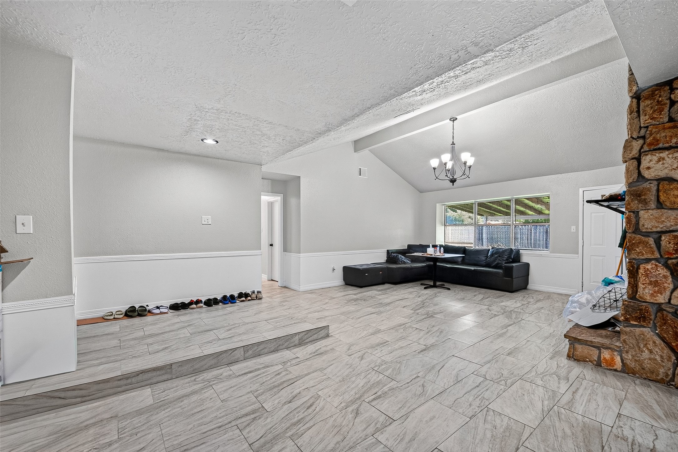 1446 Castle Glen Drive Property Photo 13