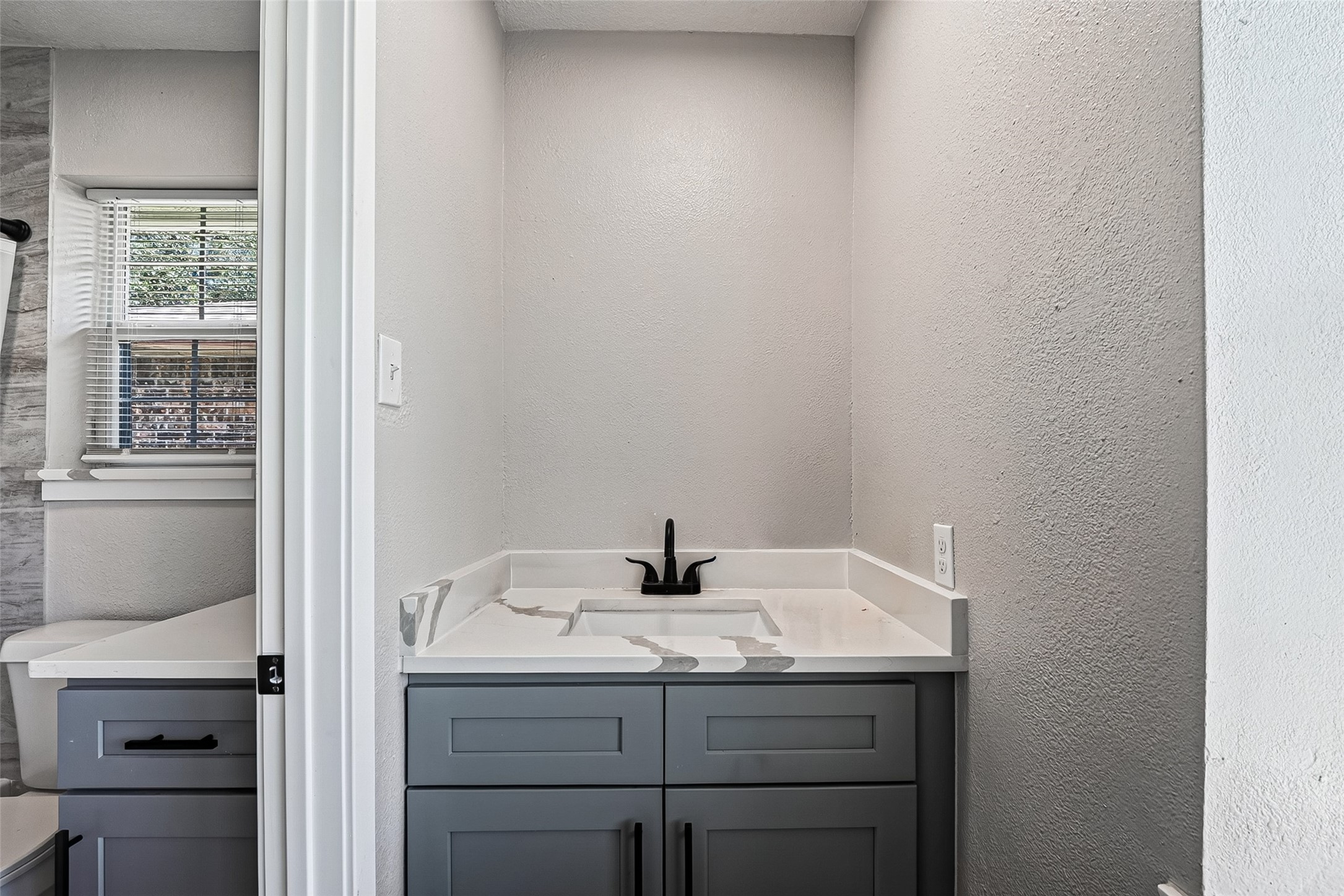 1446 Castle Glen Drive Property Photo 29