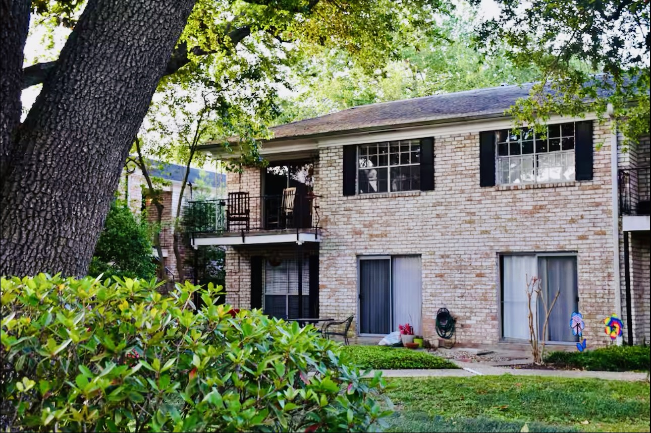 7900 Westheimer Road 220 Property Photo 9