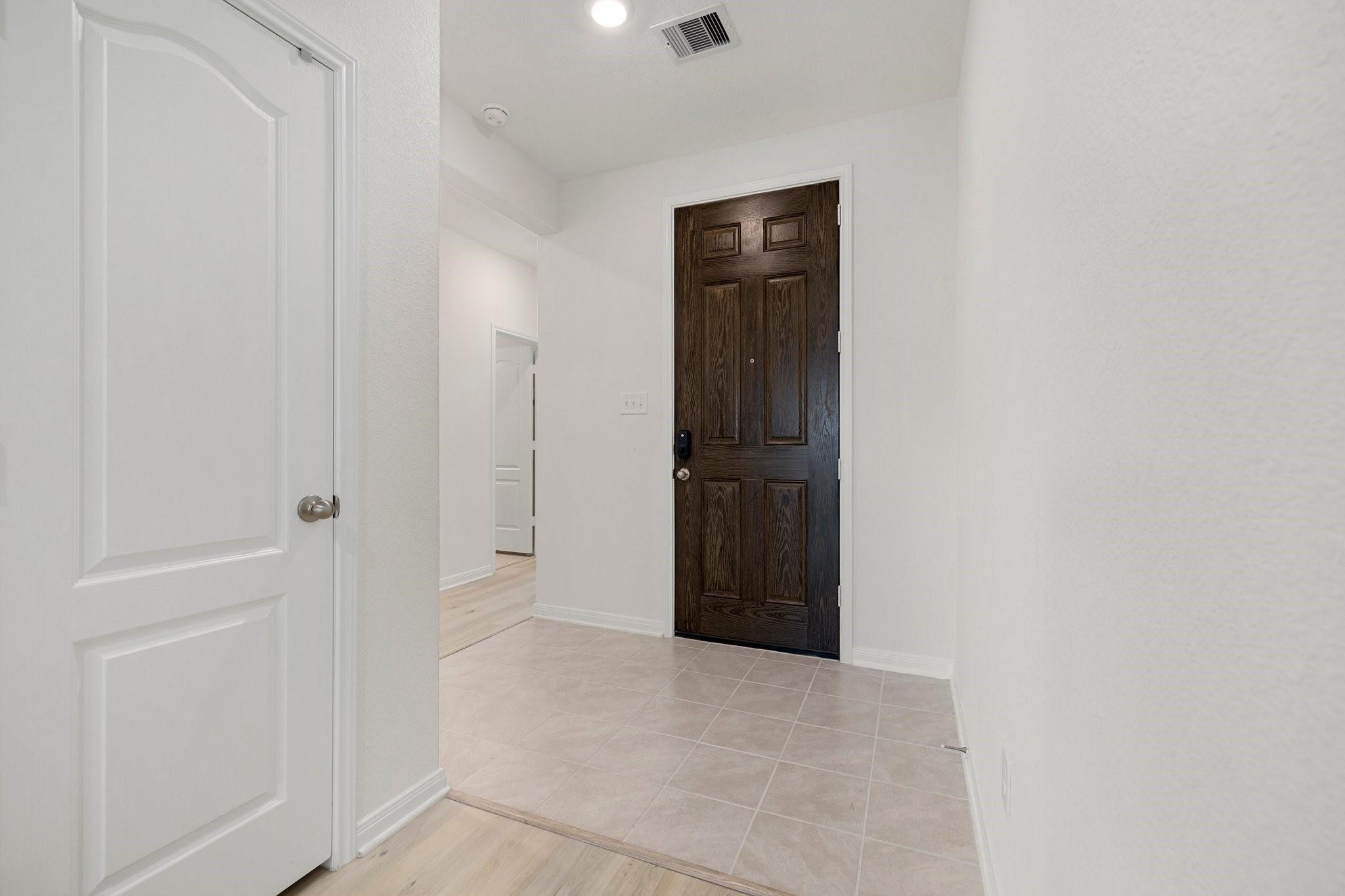 7618 Coral Key Drive Property Photo 4