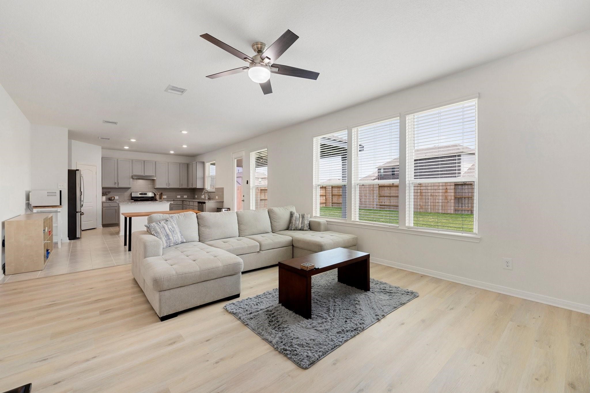 7618 Coral Key Drive Property Photo 8