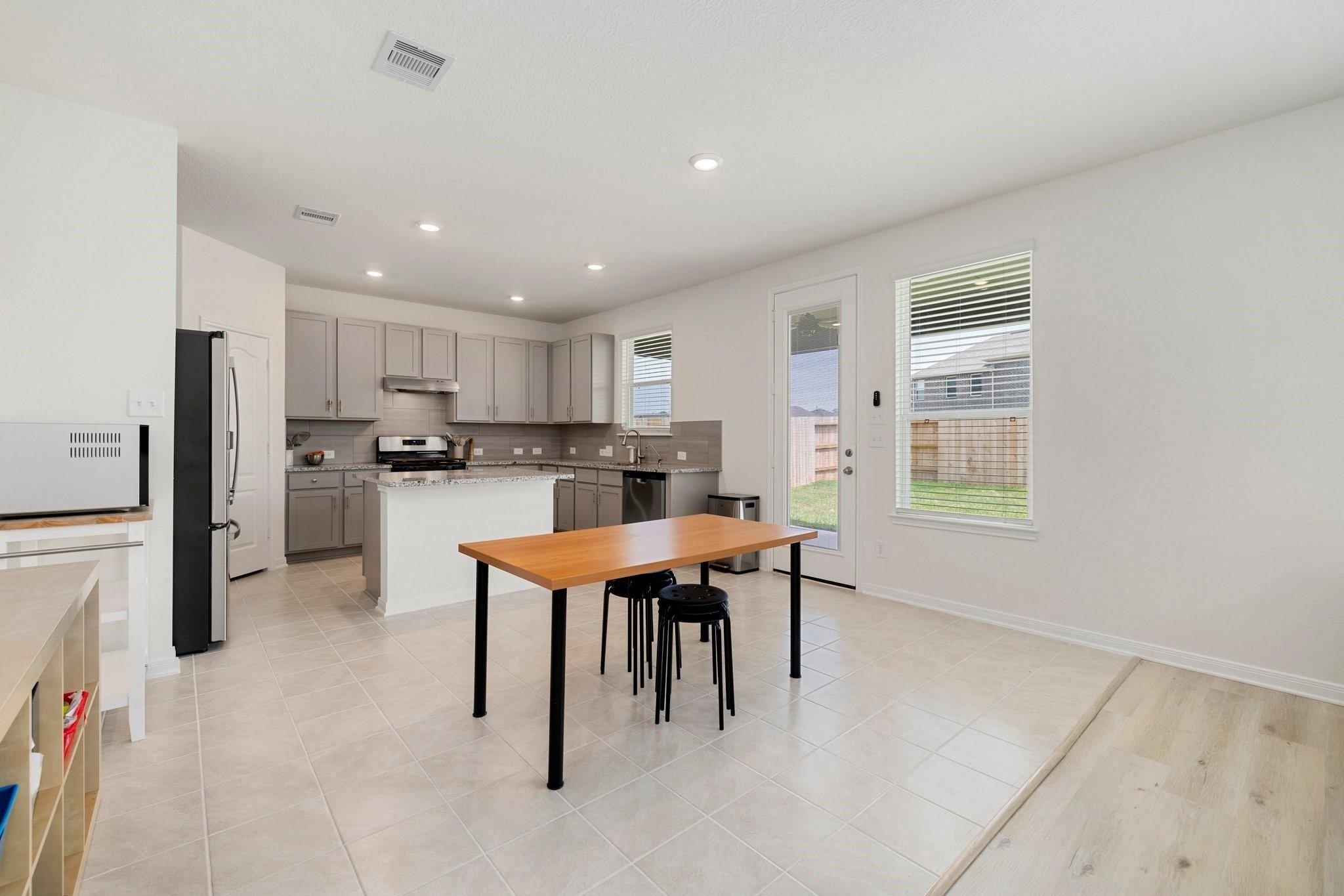7618 Coral Key Drive Property Photo 10