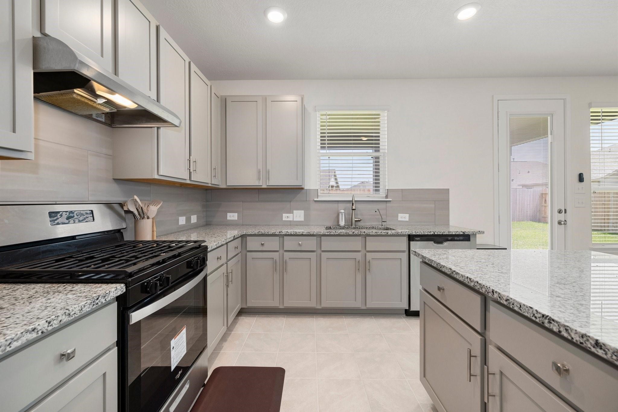 7618 Coral Key Drive Property Photo 18