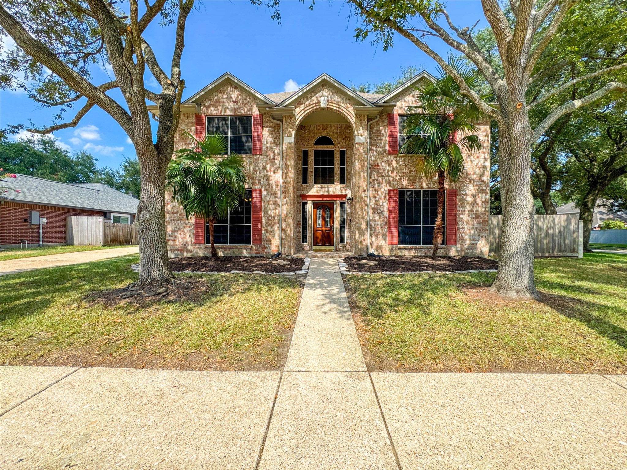 1250 Hunter Wood Drive Property Photo 2