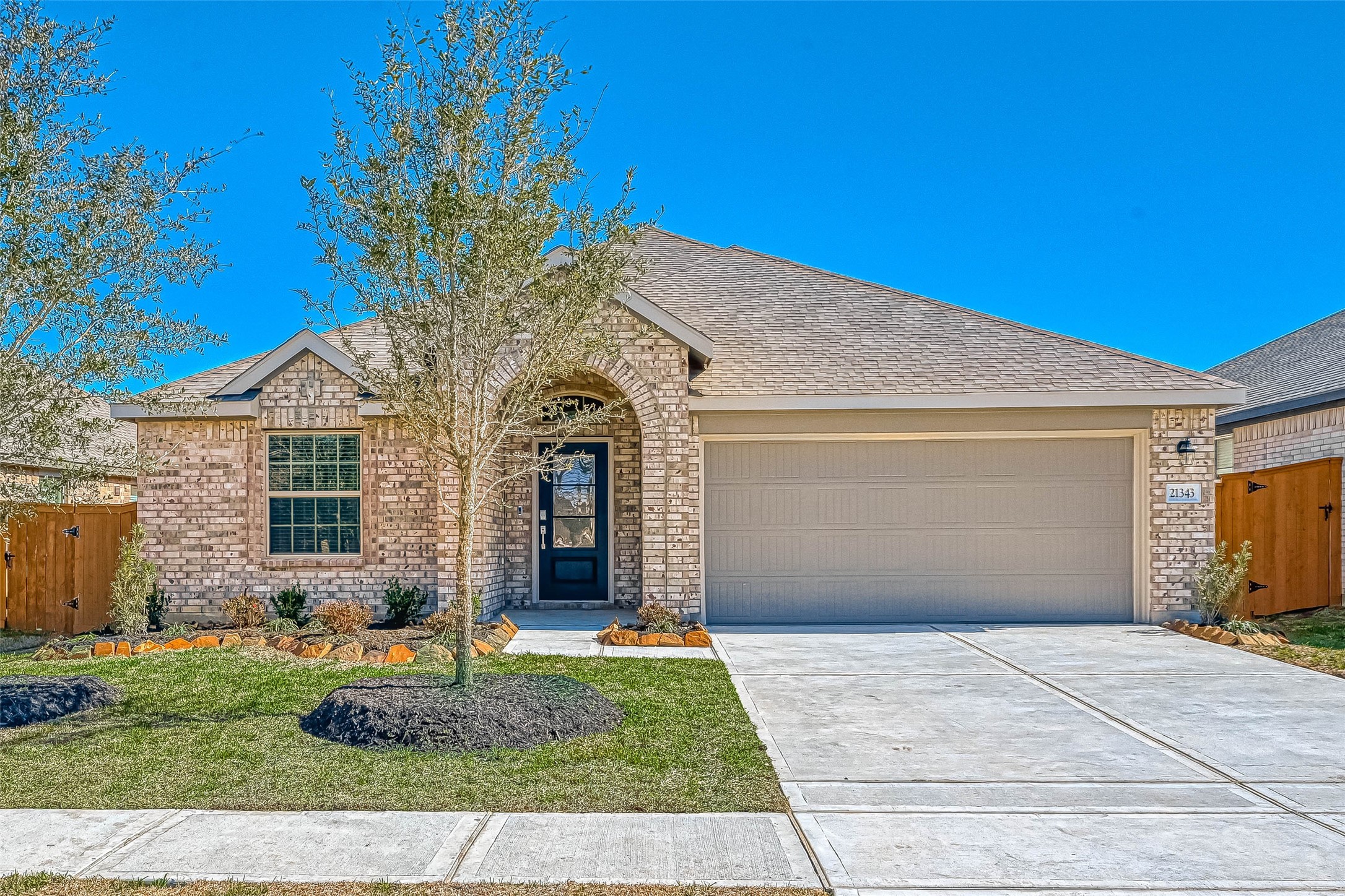 21343 Bering Reach Drive Property Photo 1