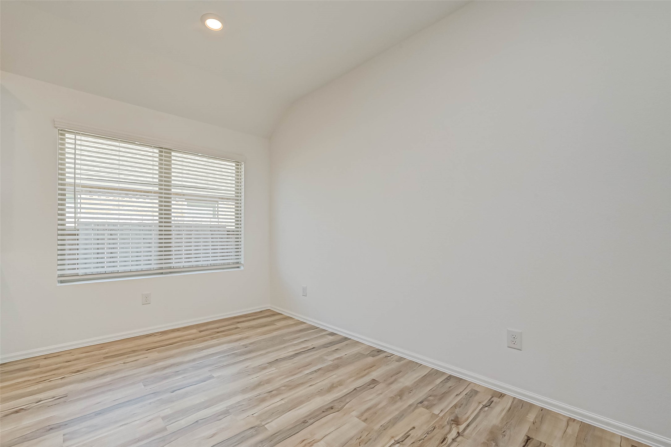 21343 Bering Reach Drive Property Photo 10