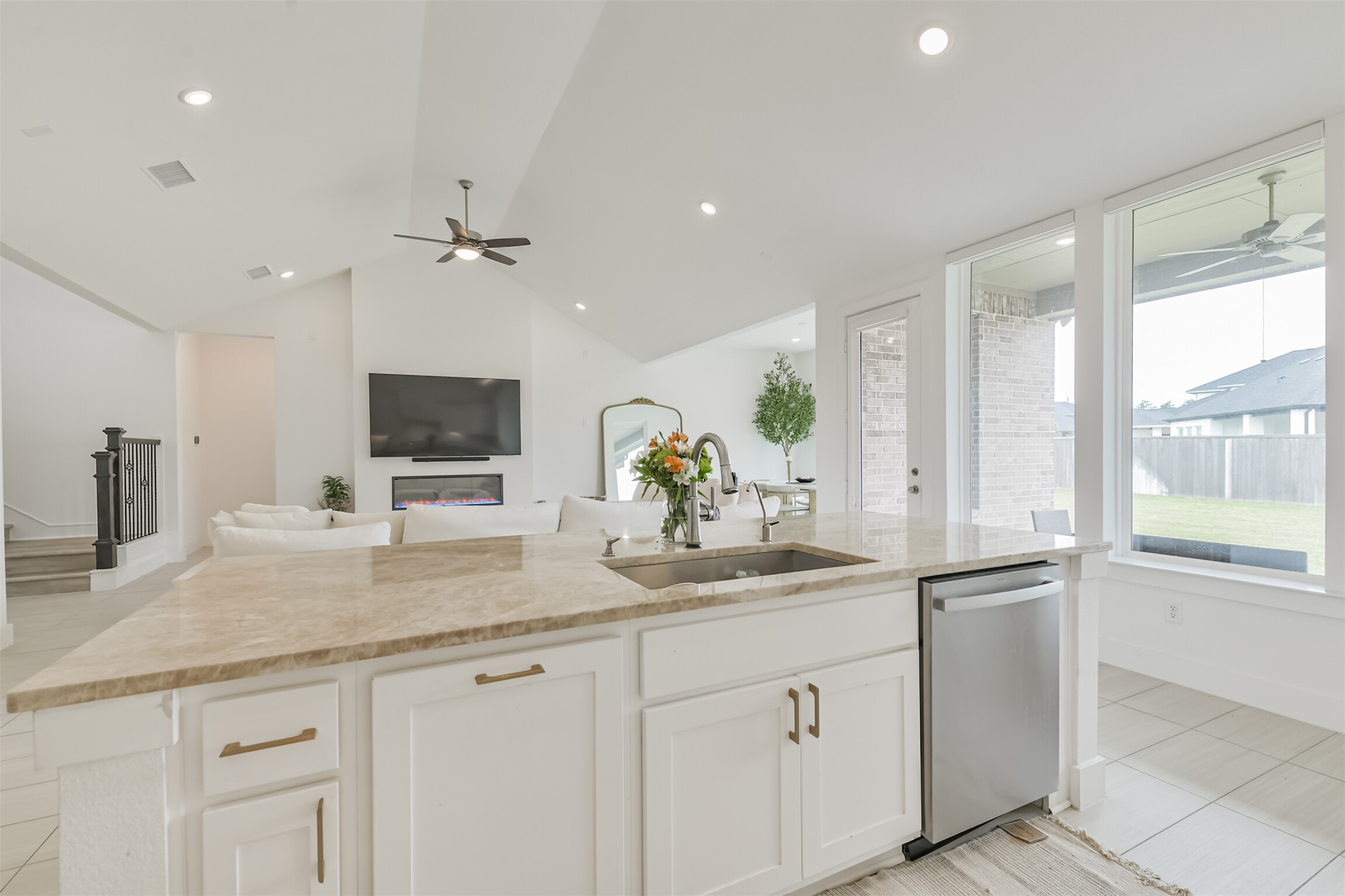 26923 Longwood Ledge Drive Property Photo 12