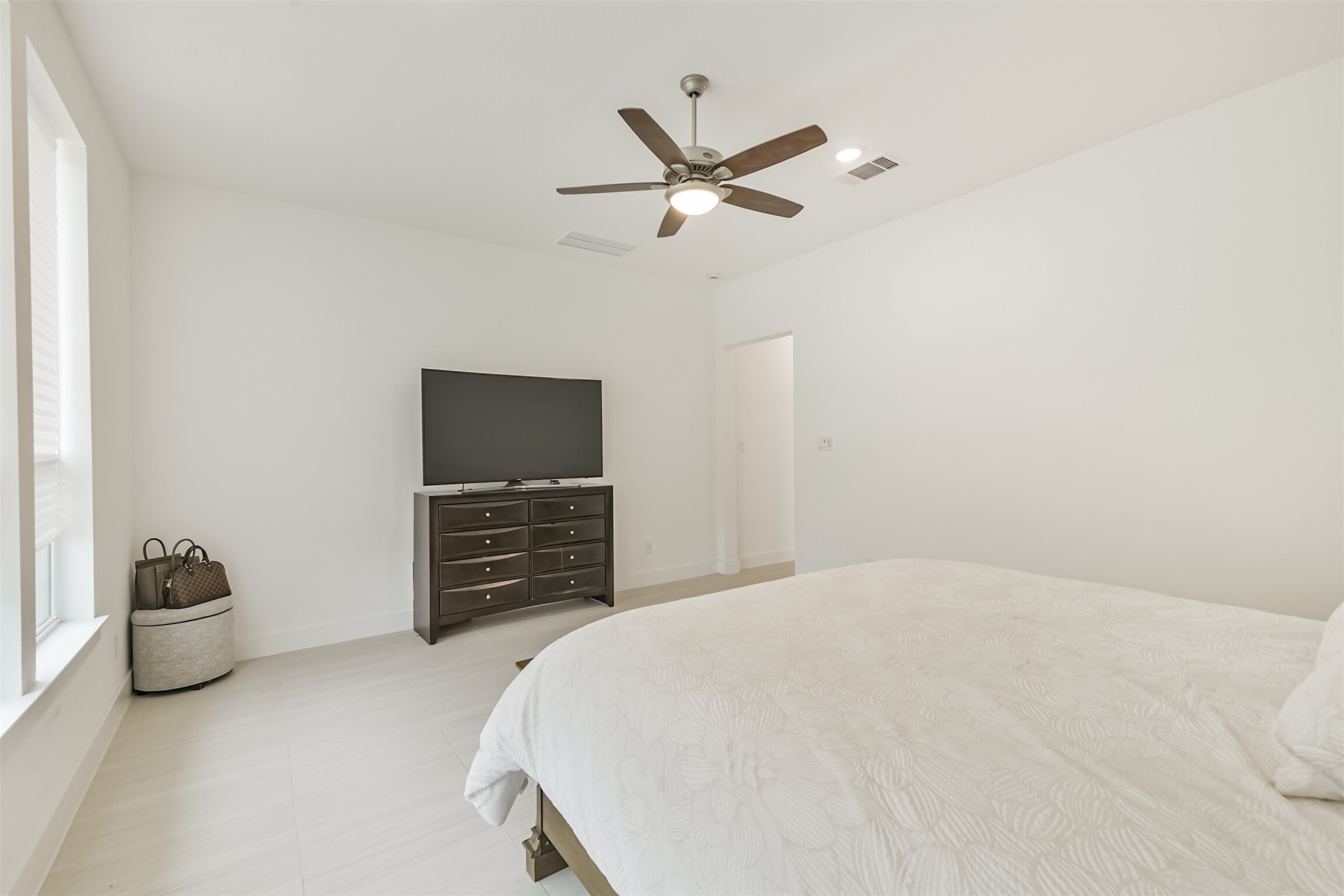 26923 Longwood Ledge Drive Property Photo 17