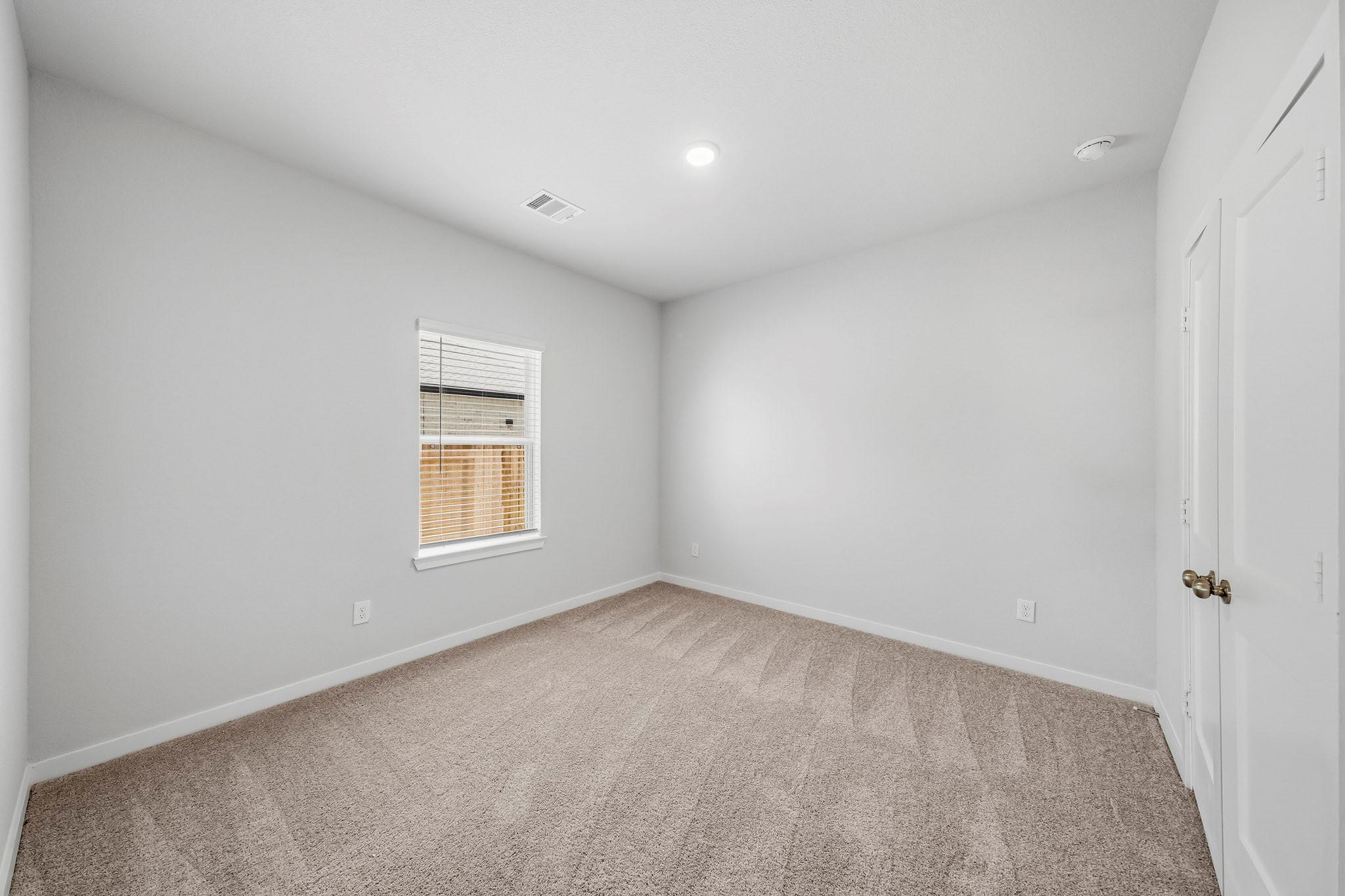 1597 Elm Court, Angleton Tx 77515 Property Photo 4