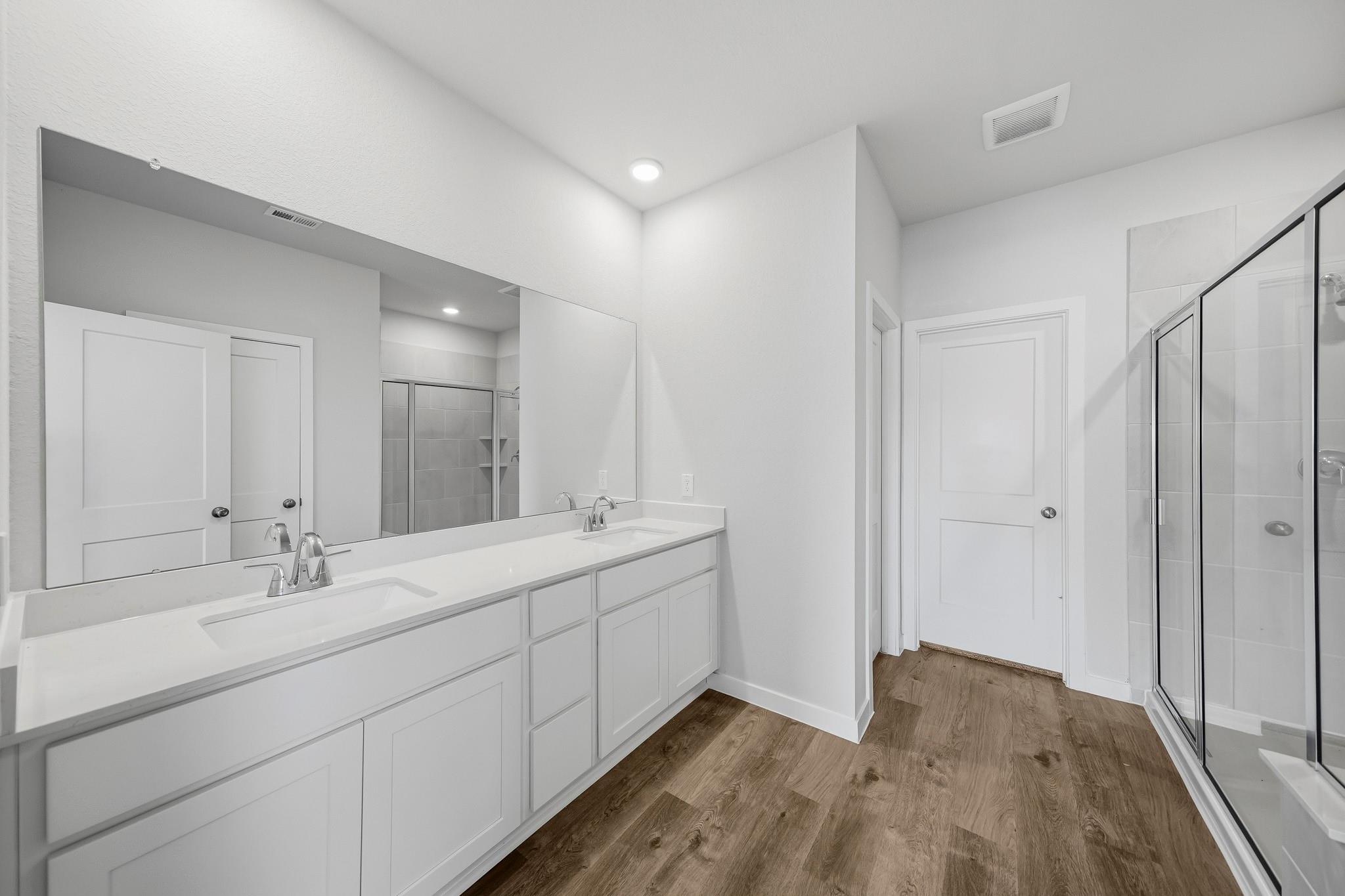 1597 Elm Court, Angleton Tx 77515 Property Photo 10