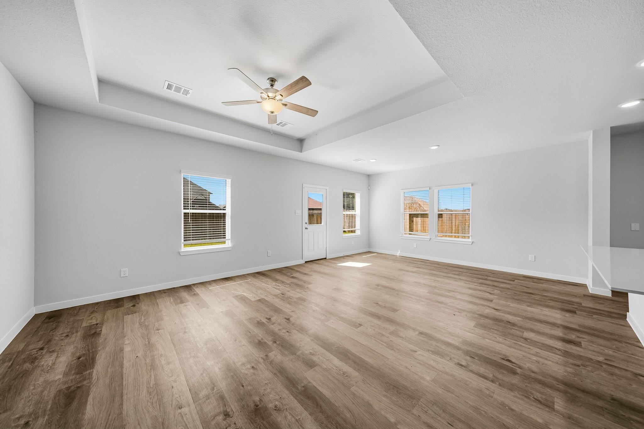 1597 Elm Court, Angleton Tx 77515 Property Photo 12