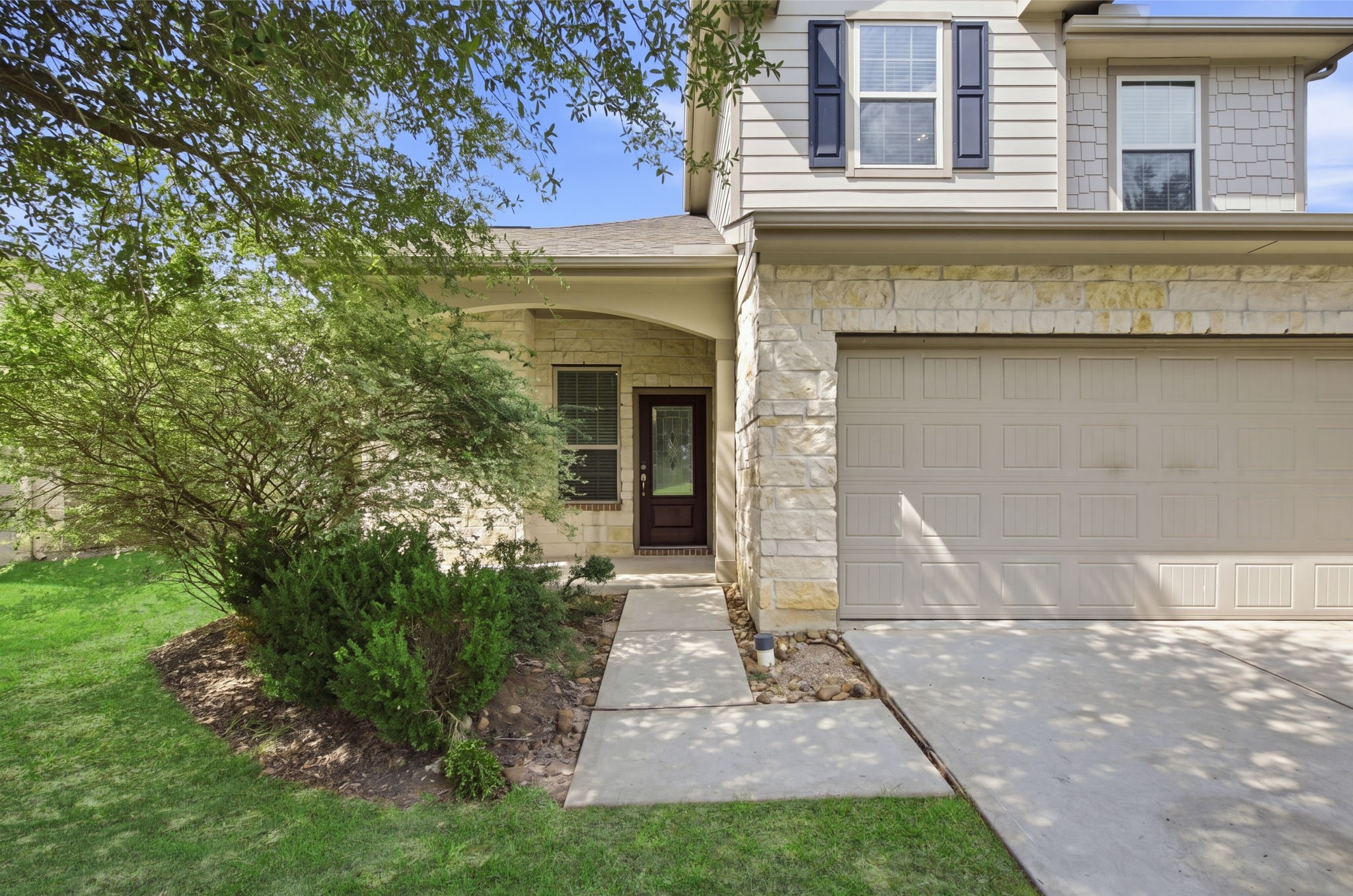 2261 Ivy Wall Drive Property Photo 3