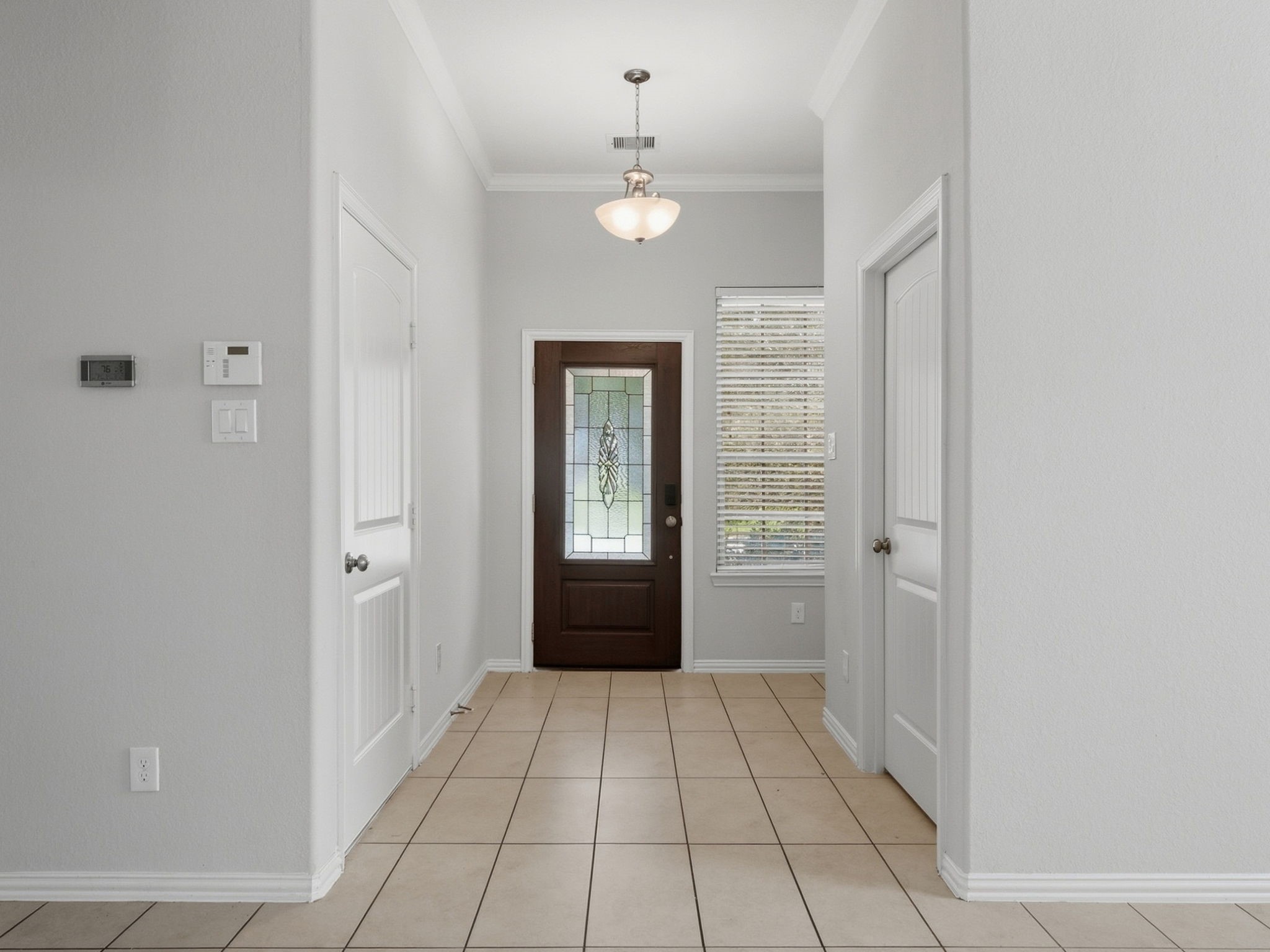 2261 Ivy Wall Drive Property Photo 4