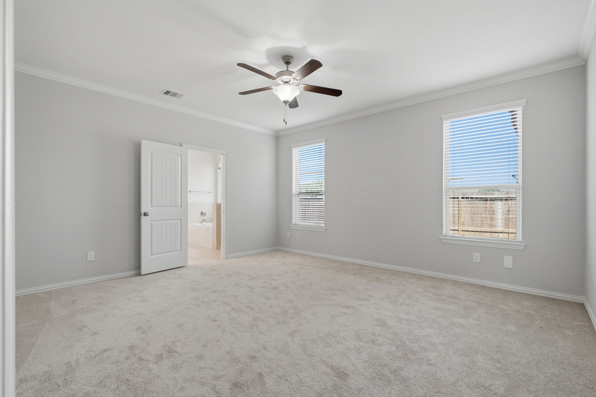 2261 Ivy Wall Drive Property Photo 15