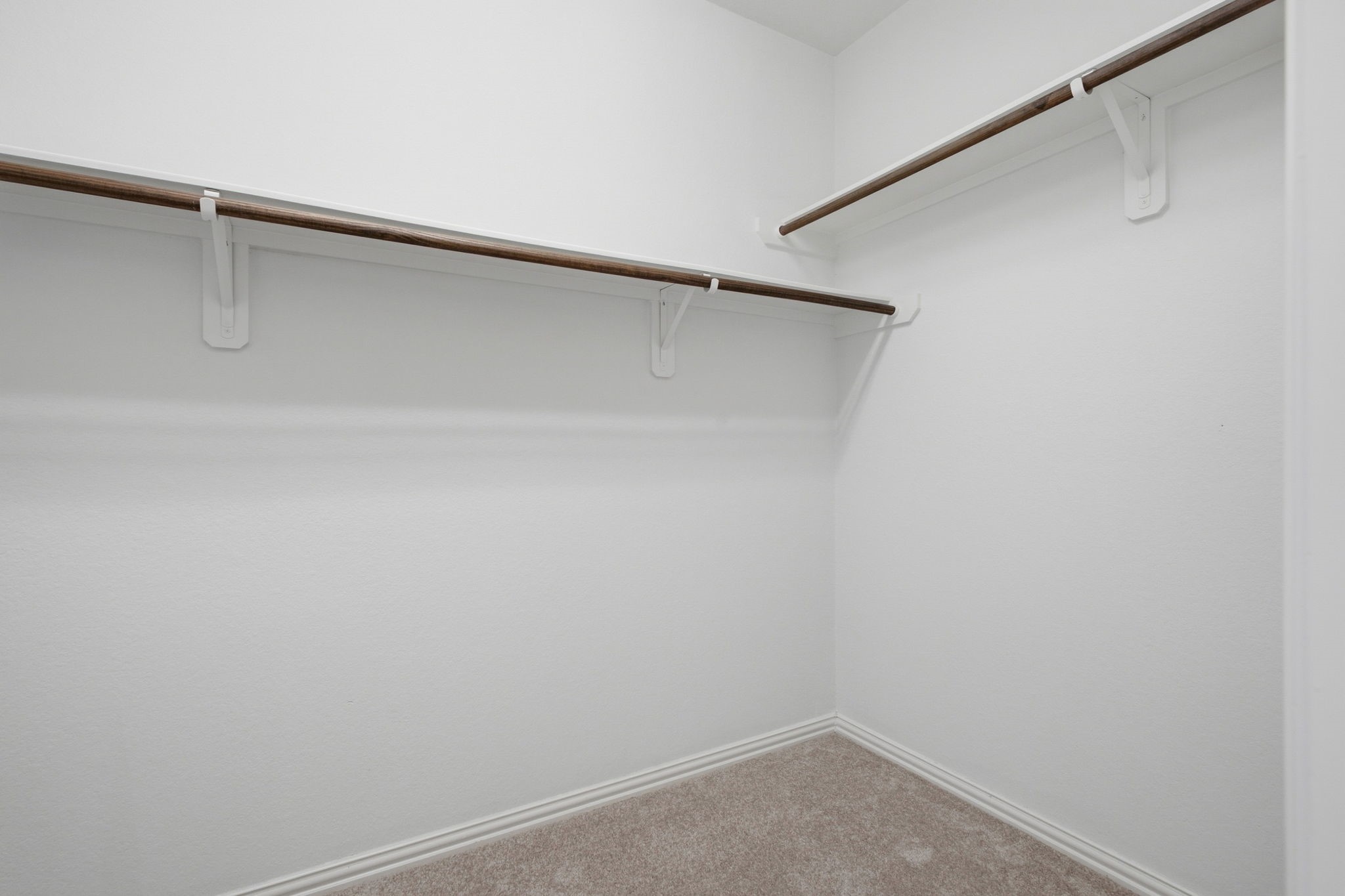 2261 Ivy Wall Drive Property Photo 19