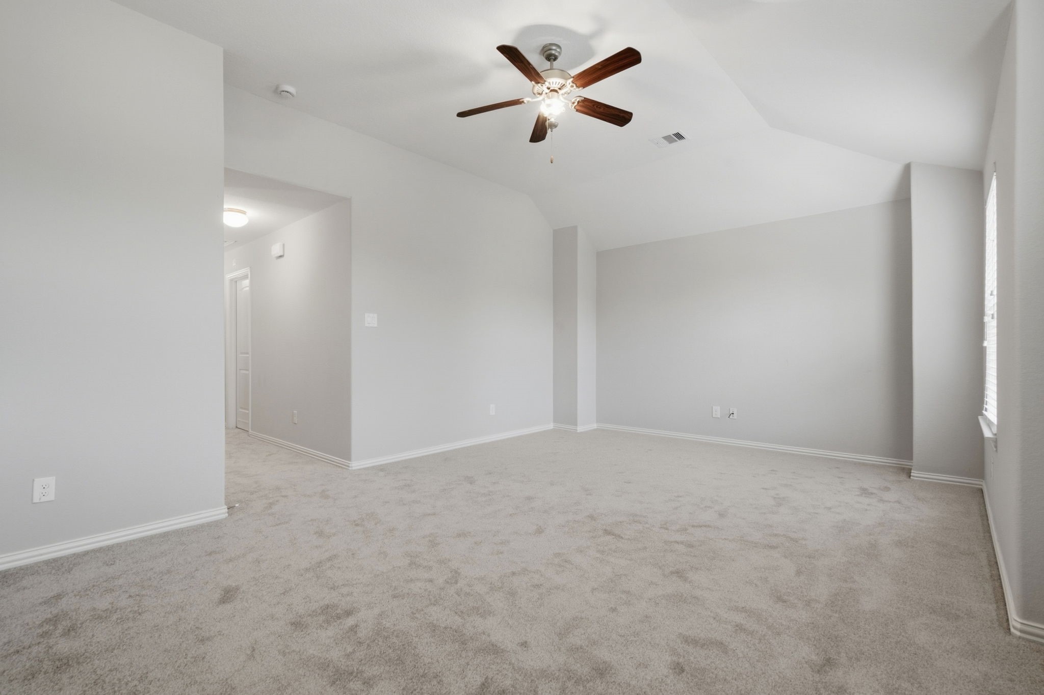 2261 Ivy Wall Drive Property Photo 21