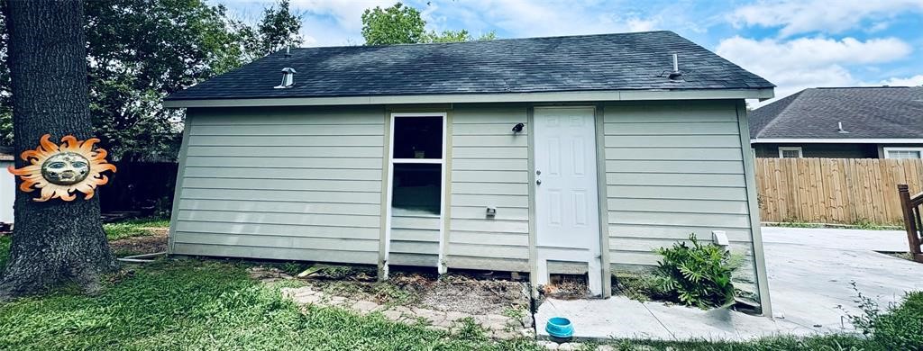 1828 Forest Hill Property Photo 1