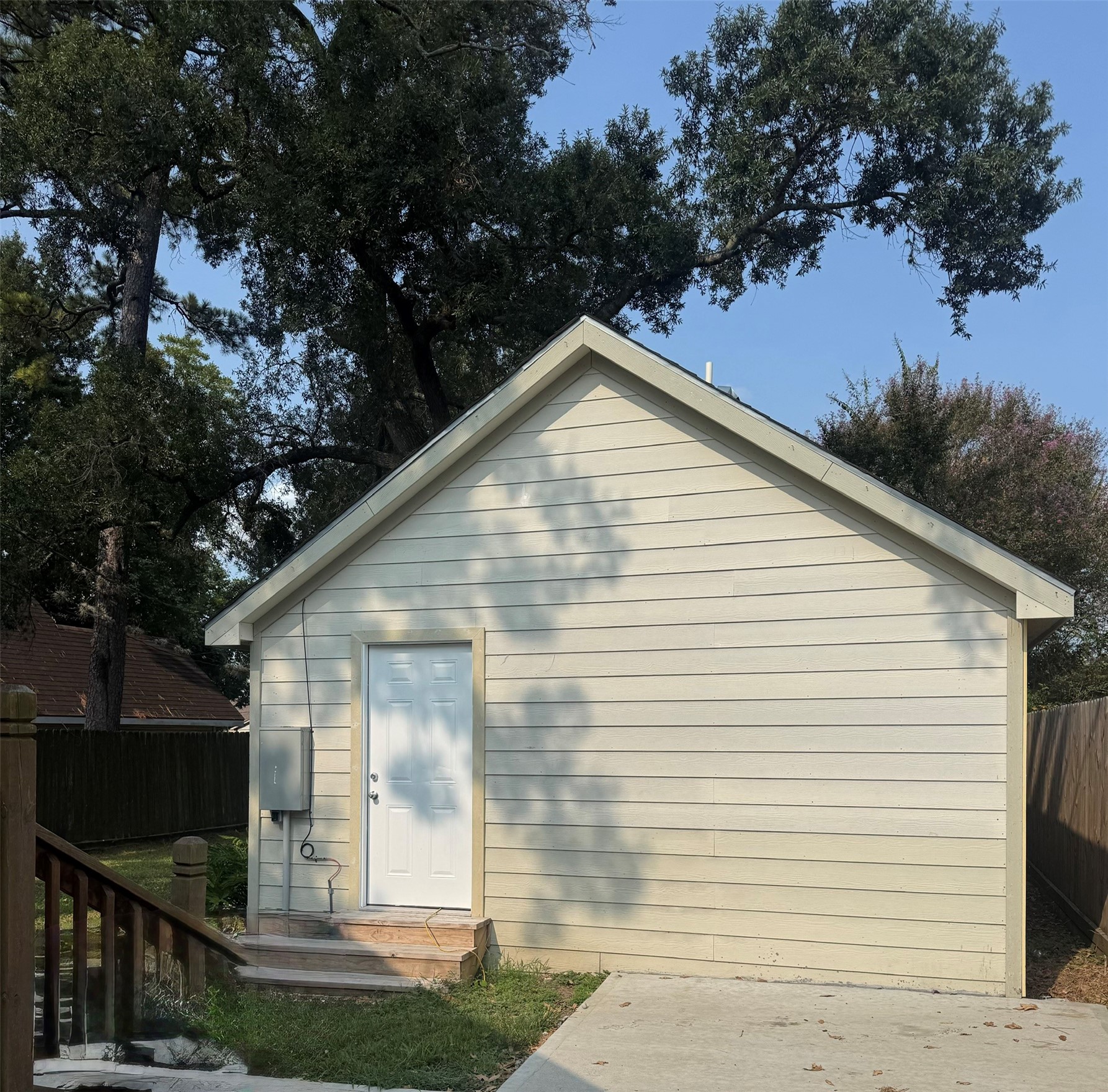 1828 Forest Hill Property Photo 7