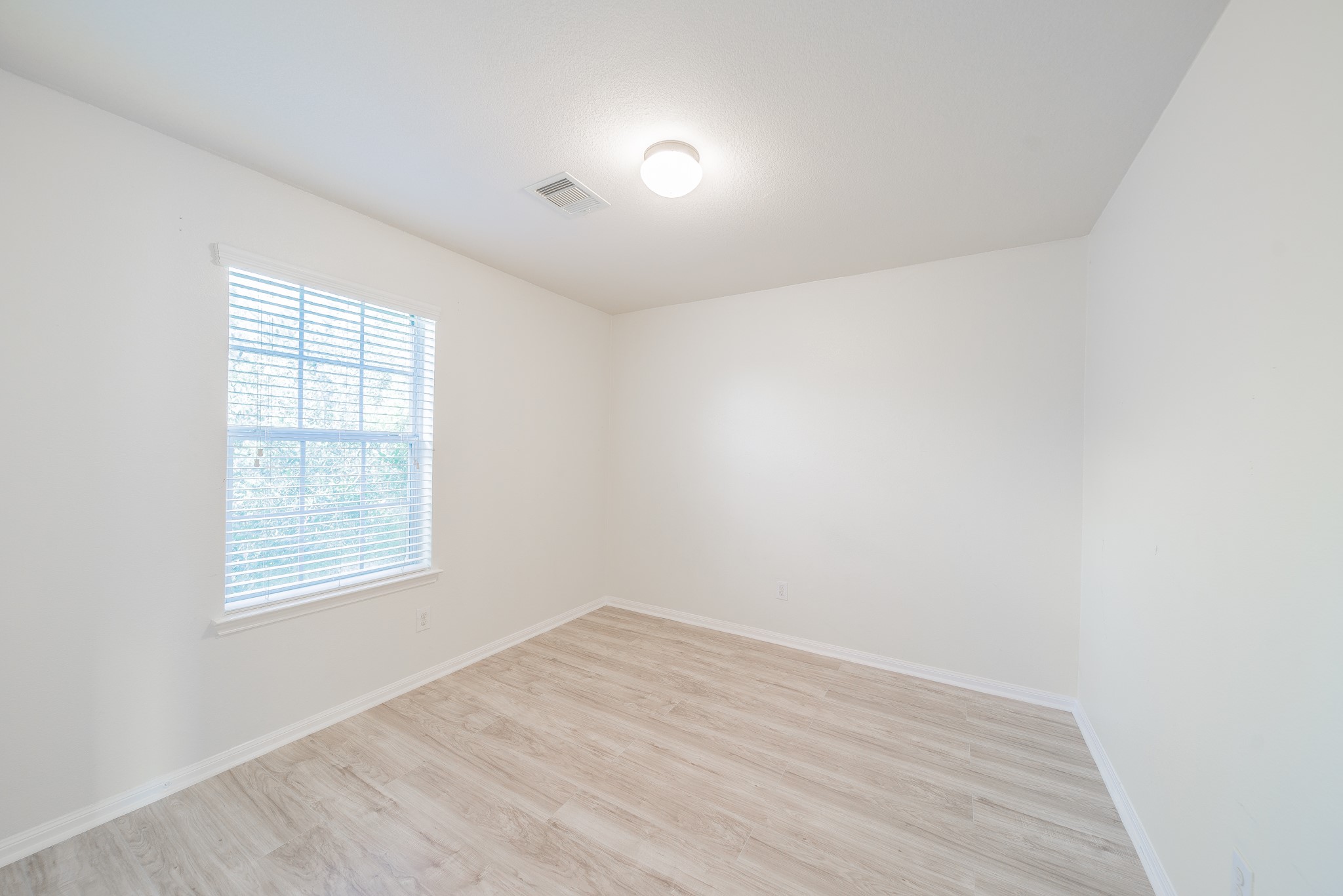 11821 Jelicoe Drive Property Photo 14