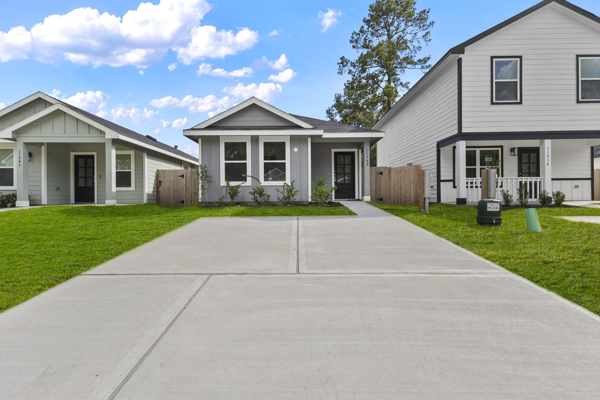 11942 Detar Court Property Photo 2