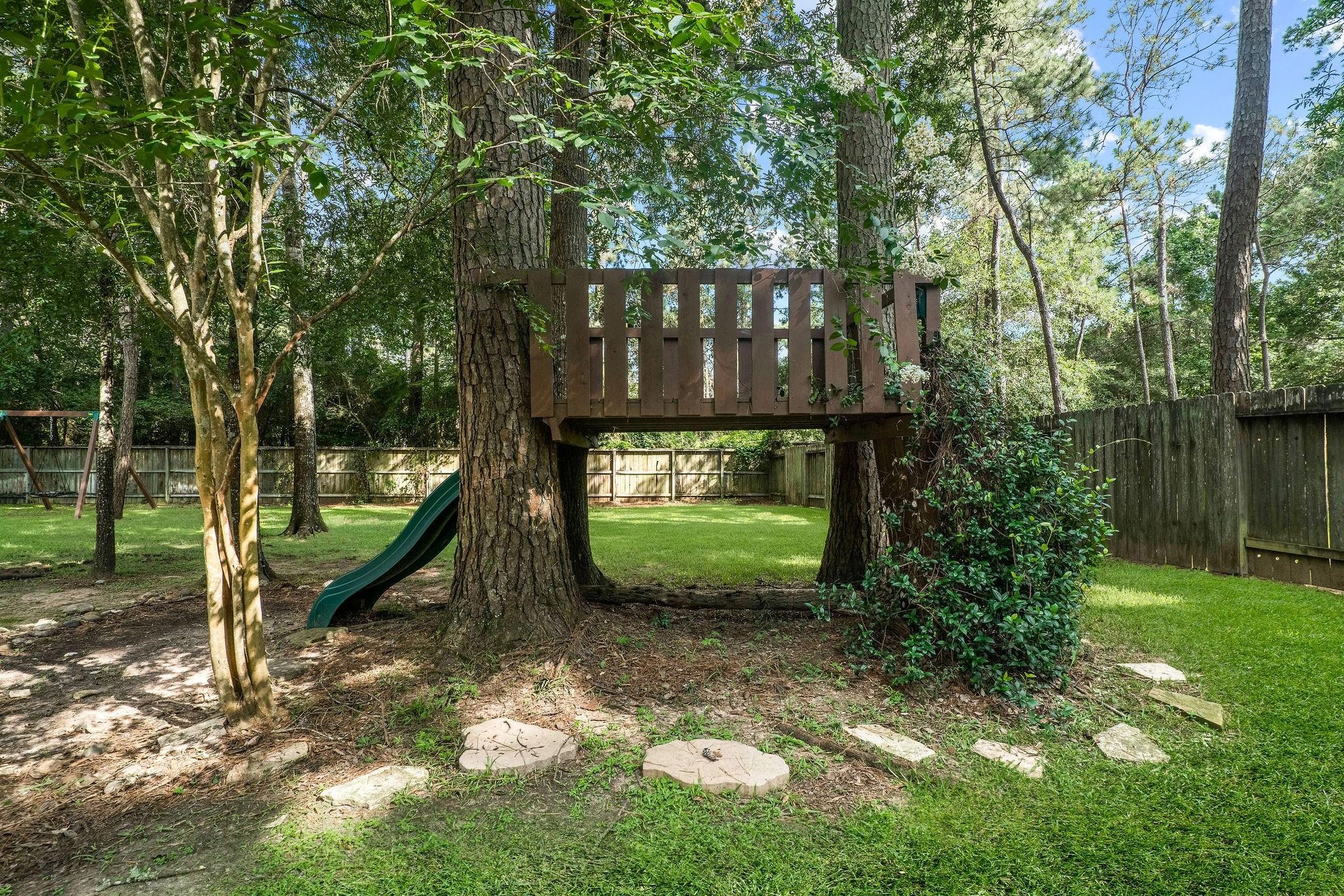 2 Hobbit Glen Drive Property Photo 45