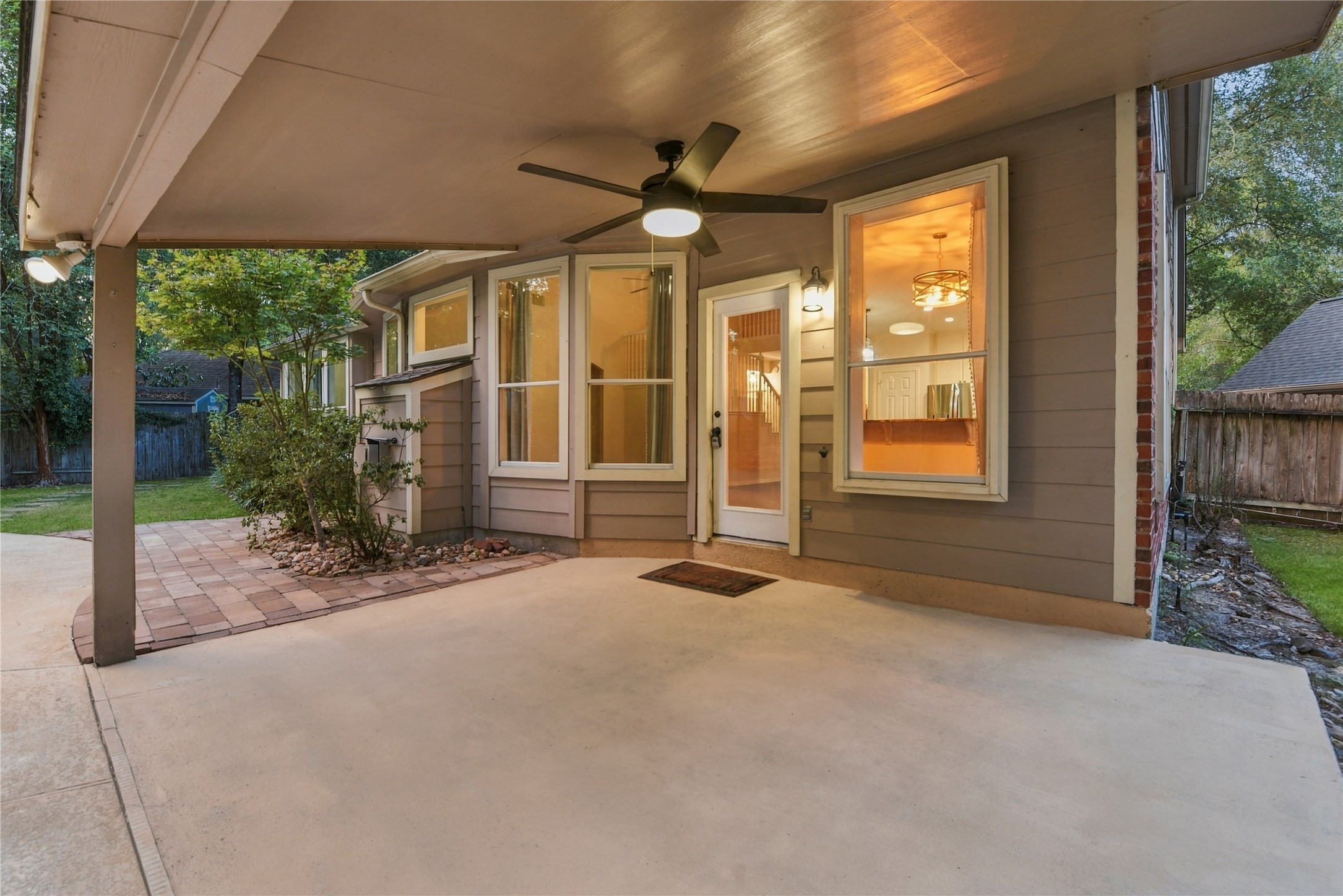 2 Hobbit Glen Drive Property Photo 46