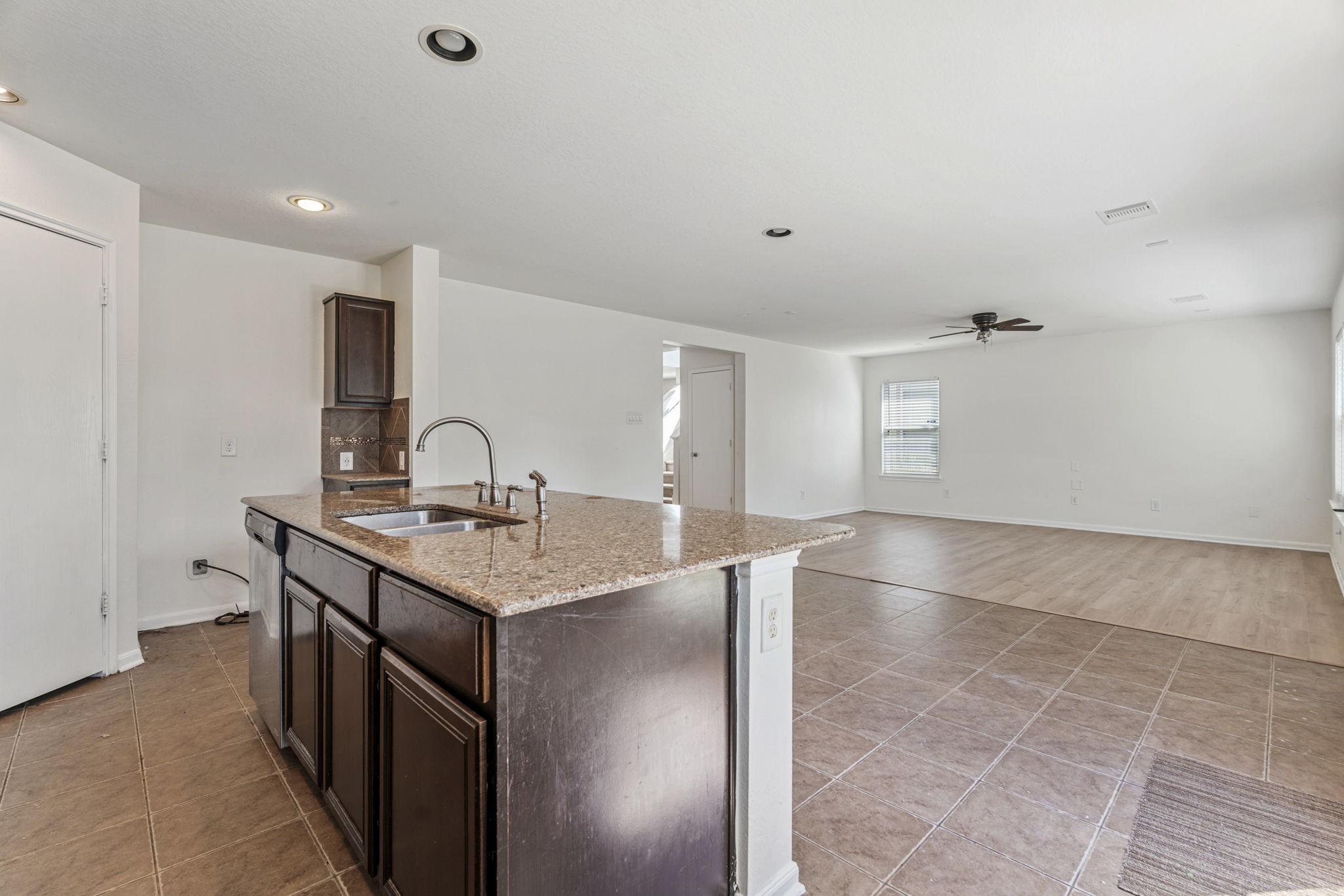 4215 False Cypress Lane Property Photo 14