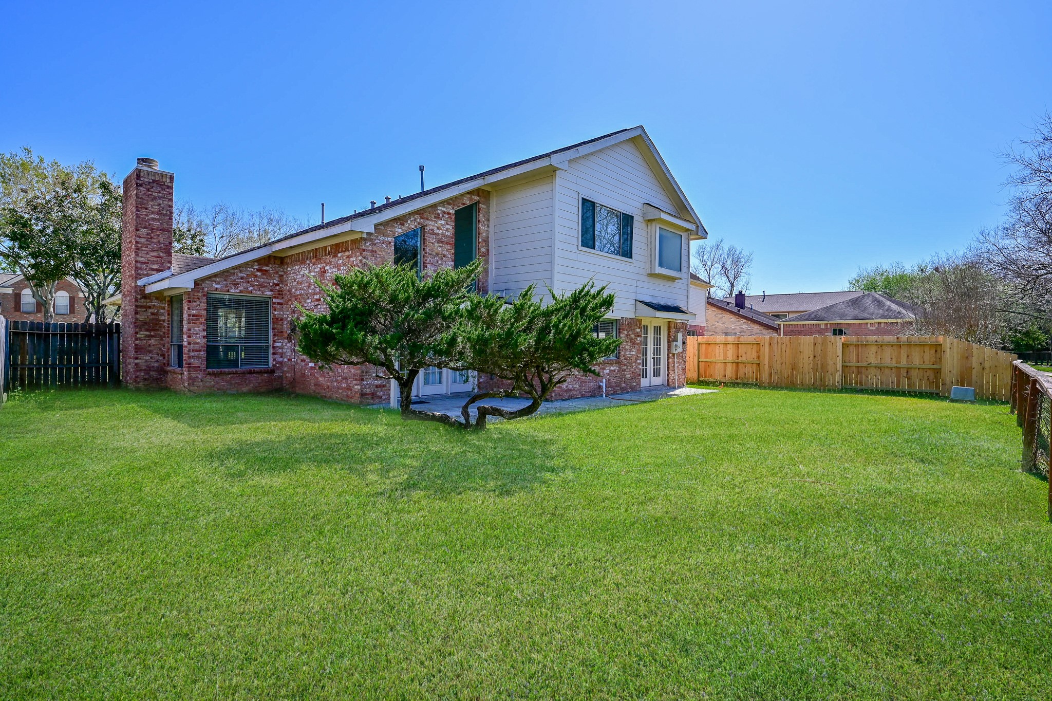 3410 Streamside Lane Property Photo 10
