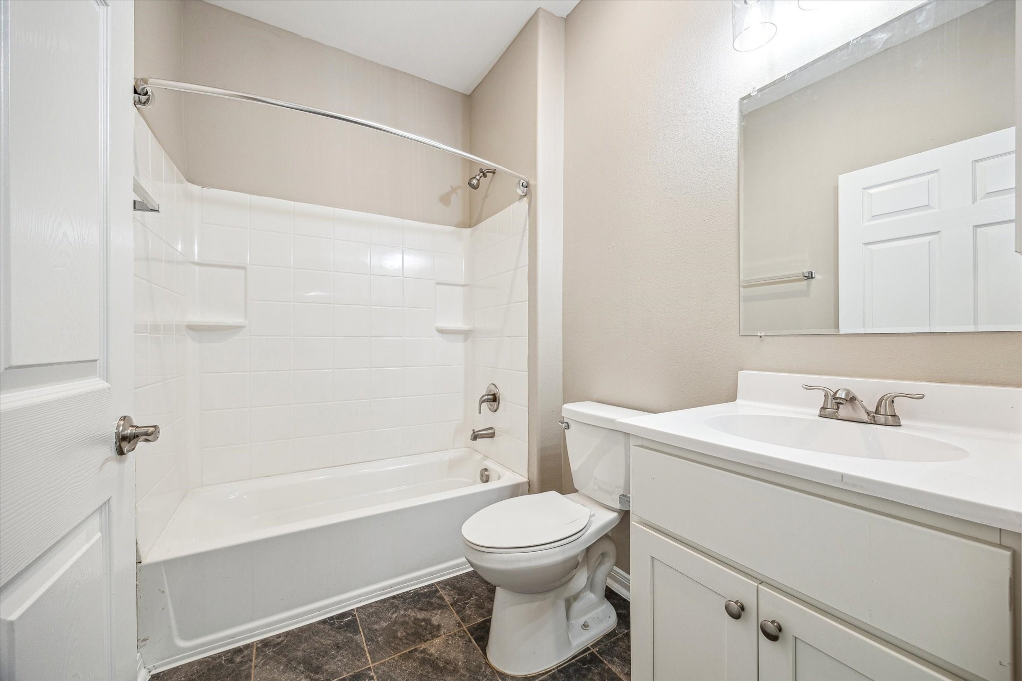 531 N Lake Drive Property Photo 7