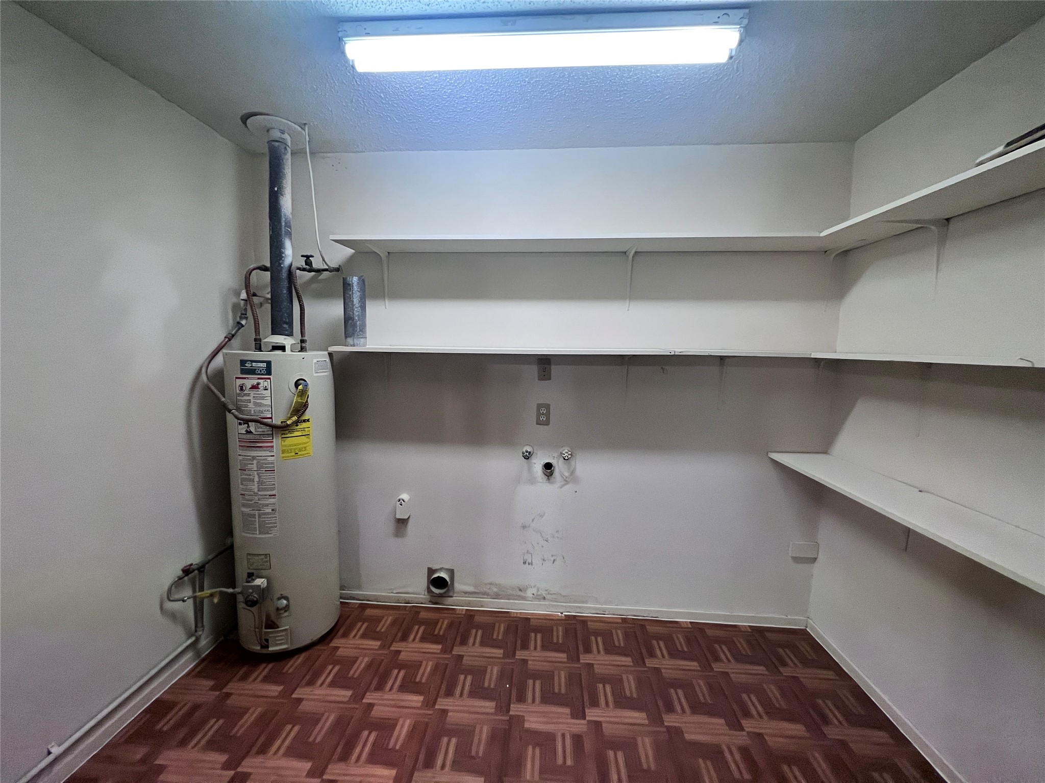 1111 Kelving Way Property Photo 15