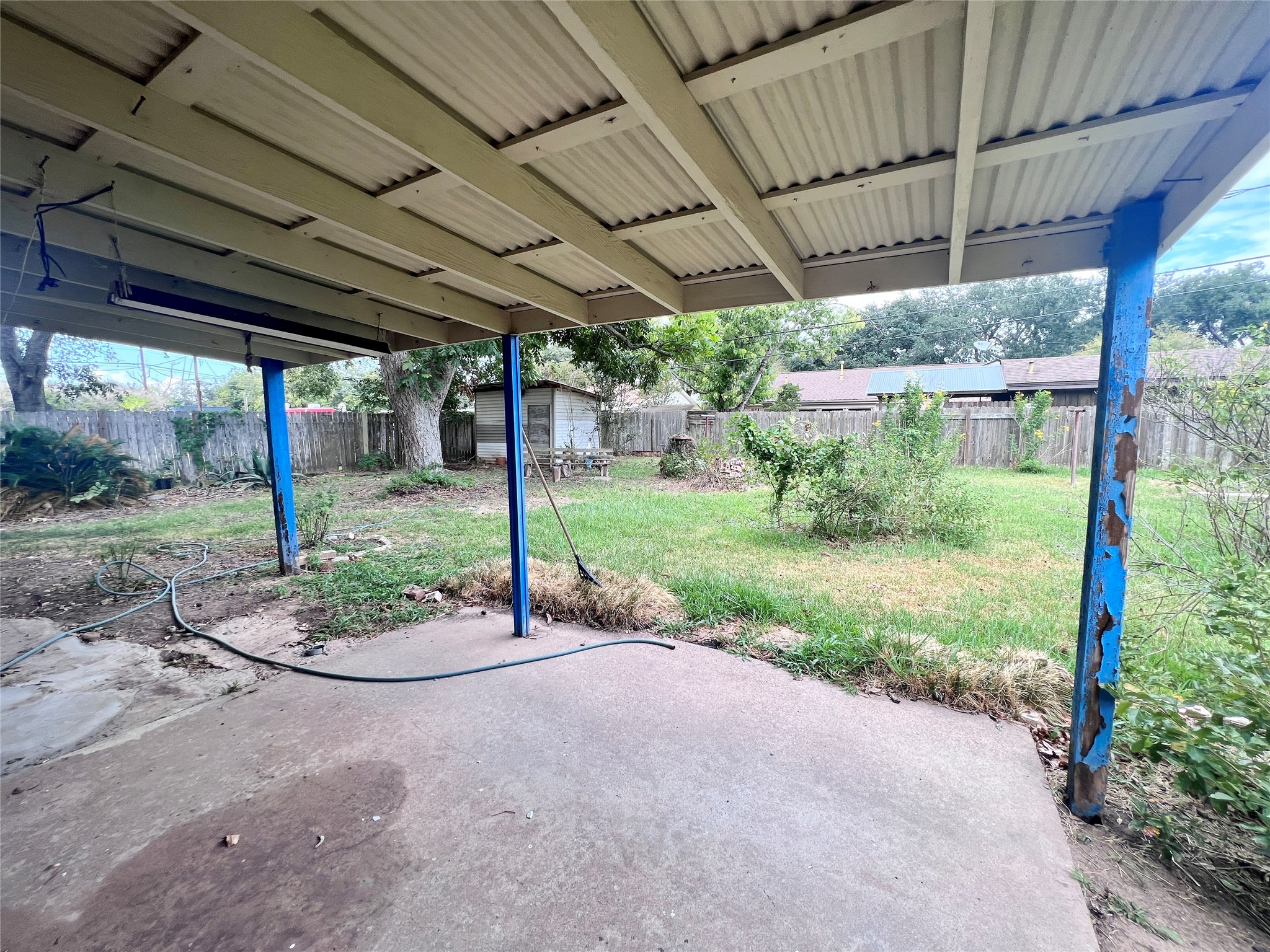 1111 Kelving Way Property Photo 17